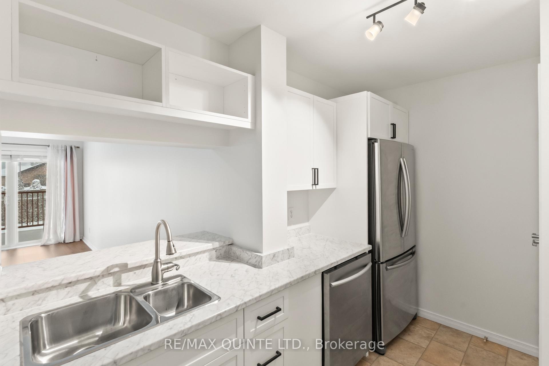 Photo 2 of Unit 207, 20 Fourth Avenue, Quinte West, Trenton Ward — HOMEH