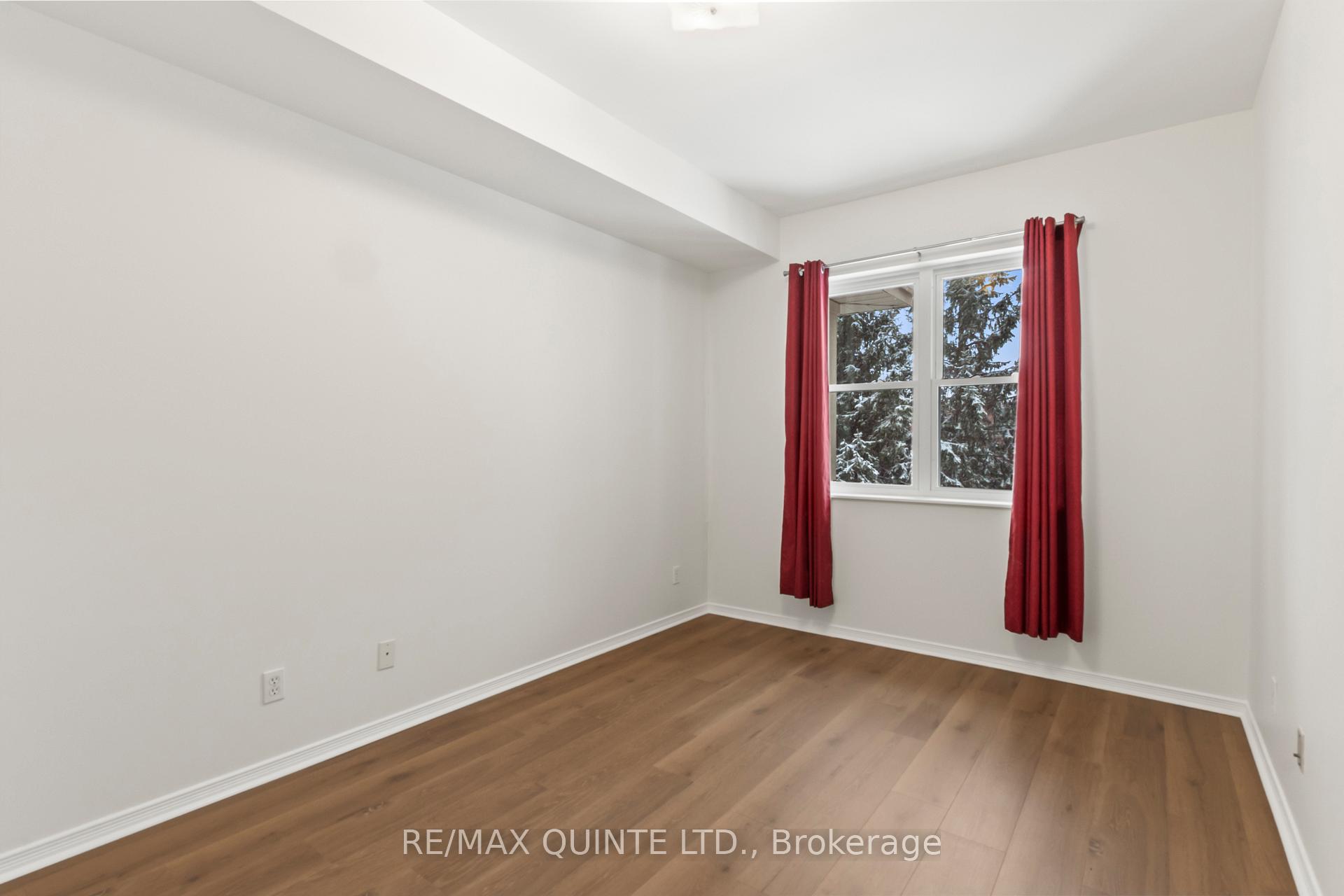 Photo 11 of Unit 207, 20 Fourth Avenue, Quinte West, Trenton Ward — HOMEH