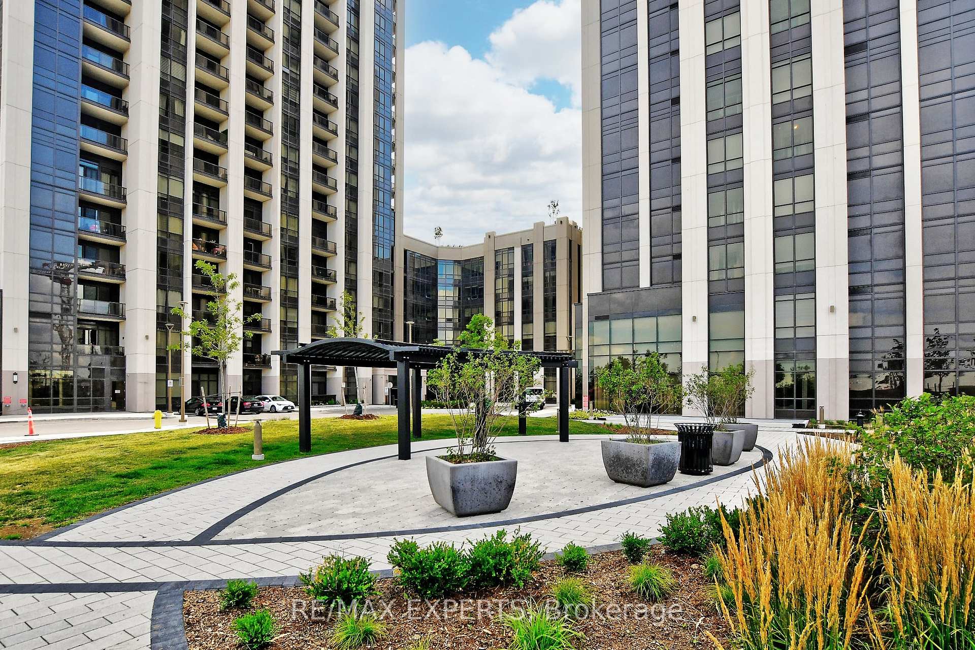Photo 45 of Unit 1101, 9085 Jane Street, Vaughan, Concord — HOMEH