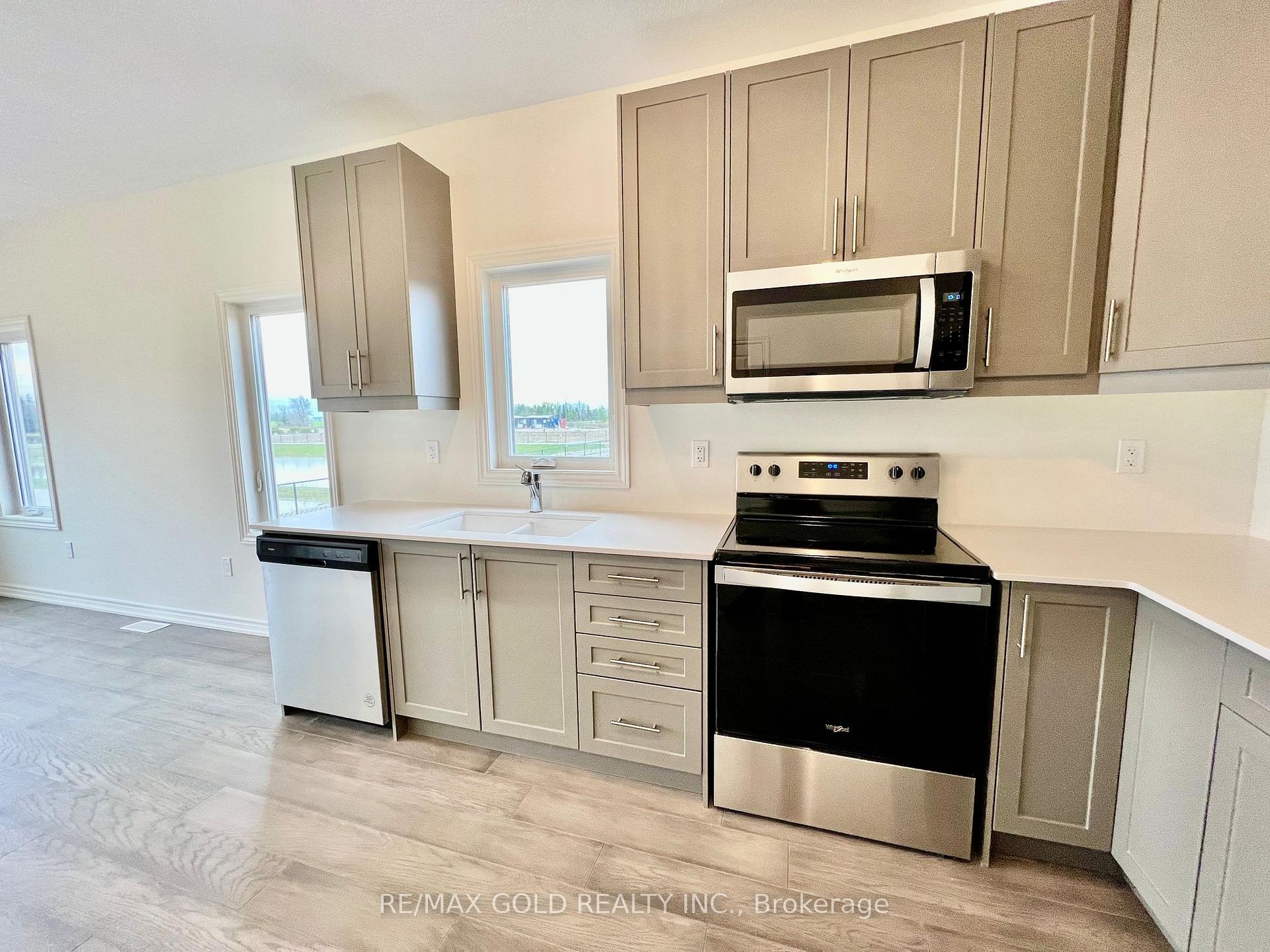 Photo 12 of 102 Cheryl Avenue, North Perth, Elma — HOMEH