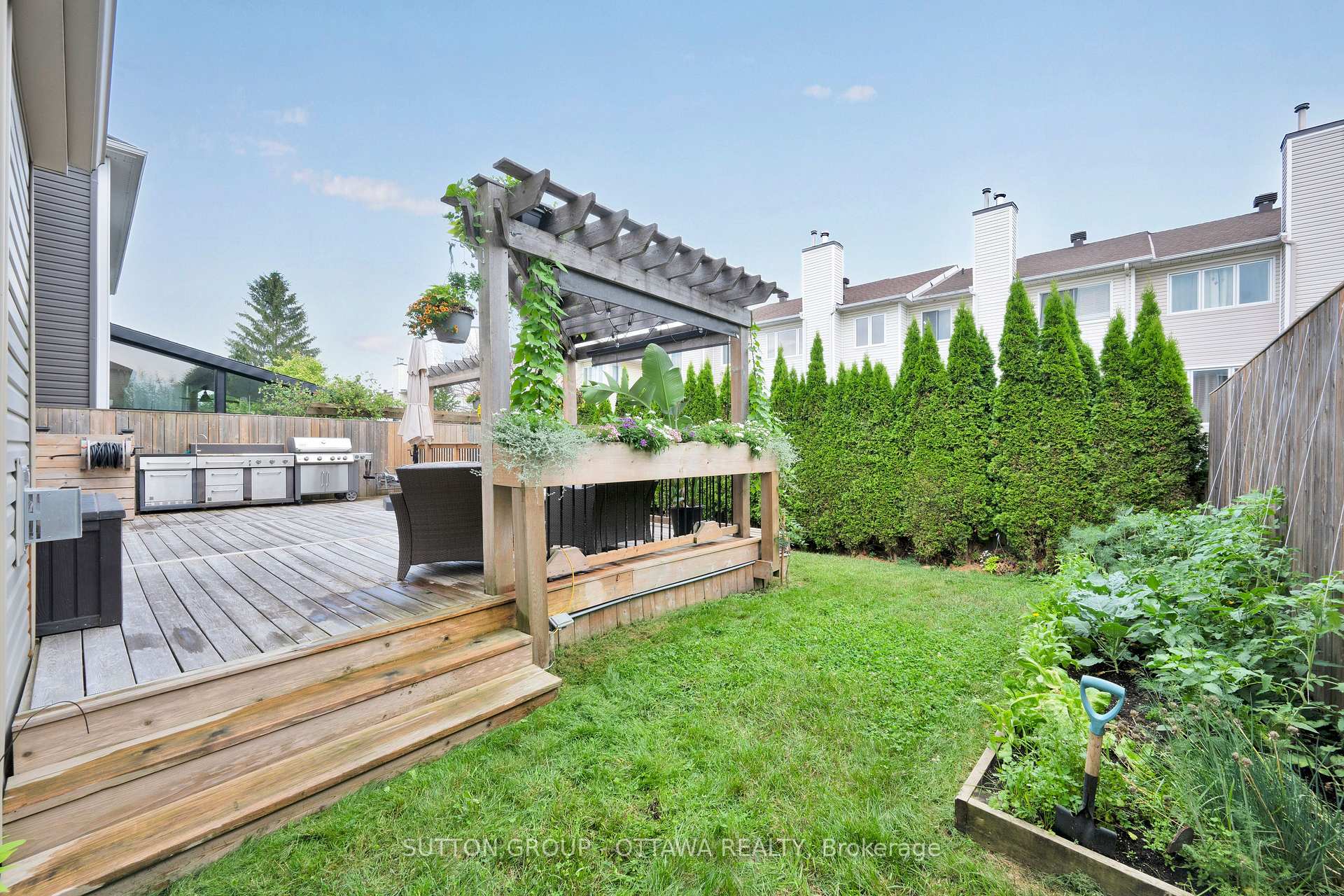 Photo 46 of 156 Asper Trail Circle, Ottawa, Kanata - Emerald Meadows/Trailwest — HOMEH