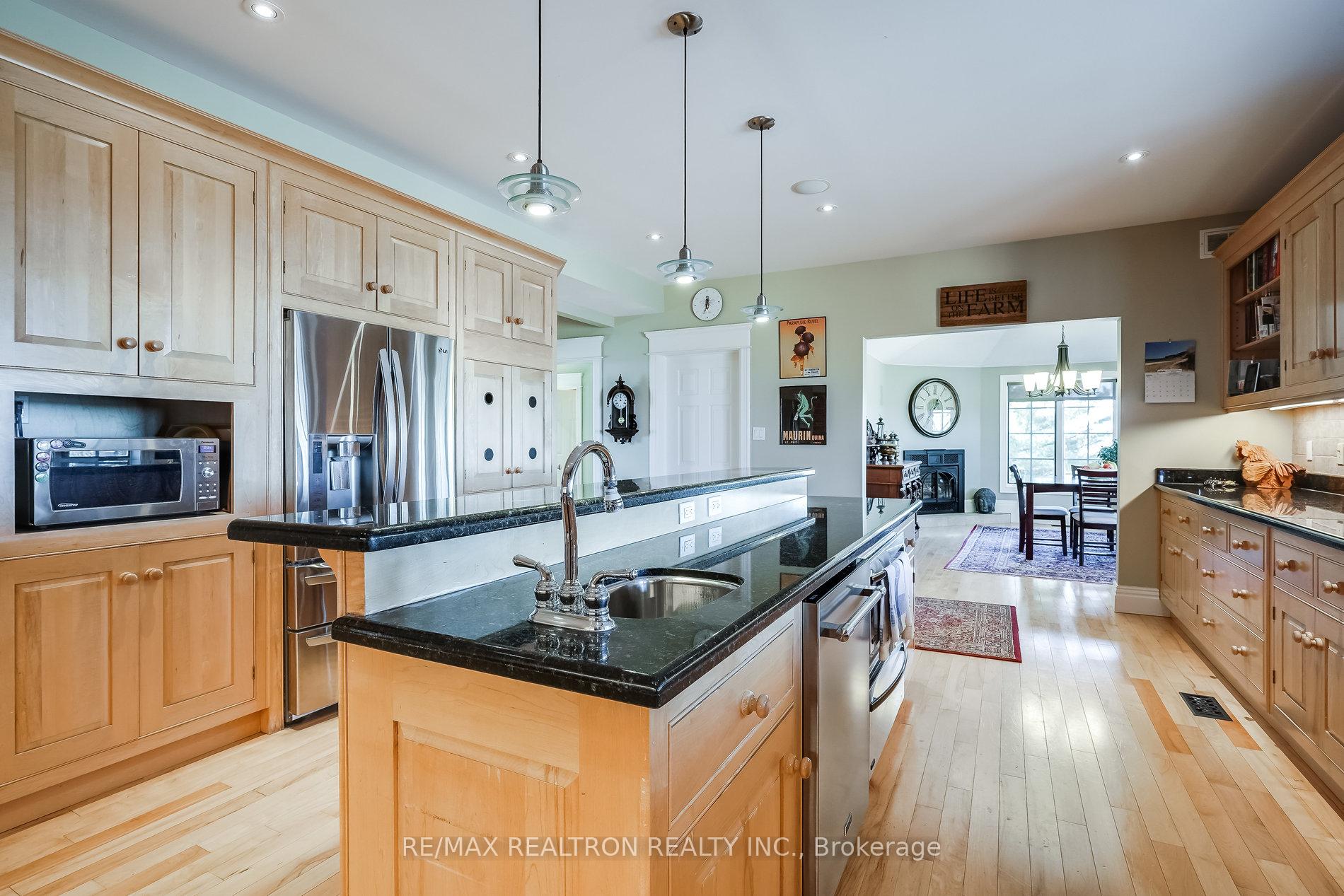 Photo 10 of 290 Bland Line, Cavan Monaghan, Cavan Twp — HOMEH