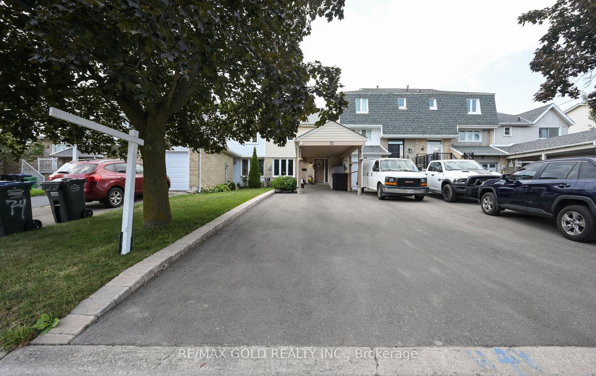 Photo 1 of 72 Courtleigh Square, Brampton, Heart Lake East — HOMEH