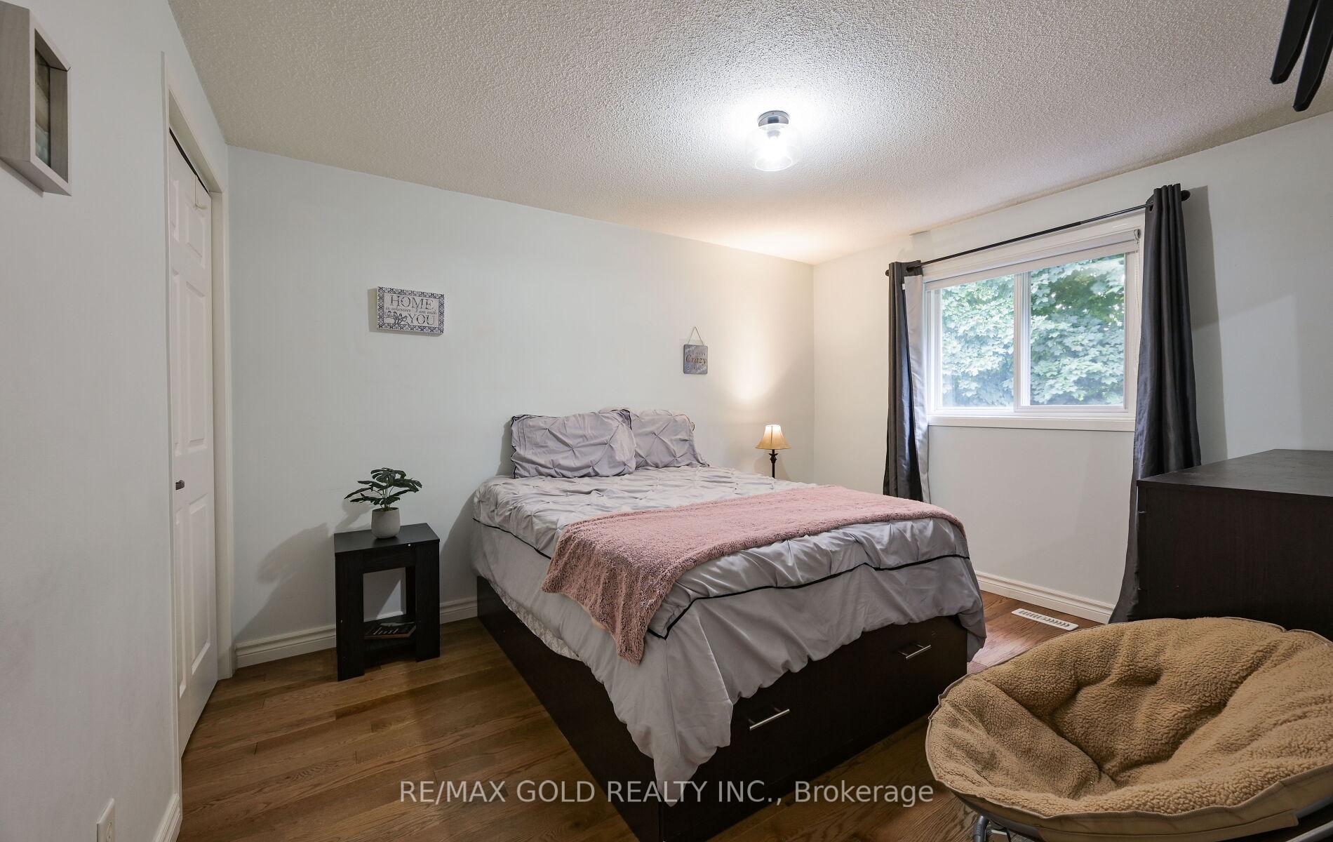 Photo 26 of 72 Courtleigh Square, Brampton, Heart Lake East — HOMEH