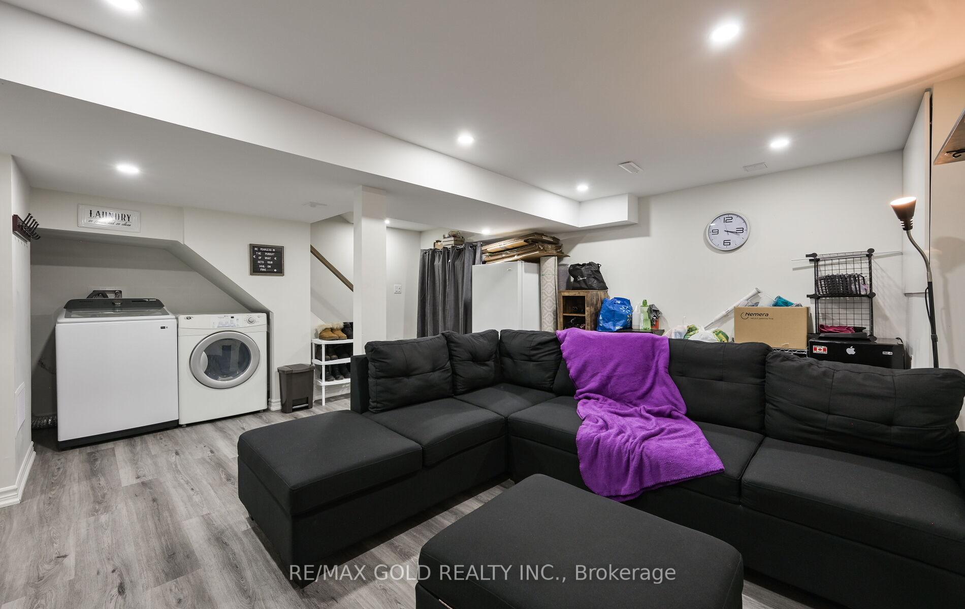 Photo 35 of 72 Courtleigh Square, Brampton, Heart Lake East — HOMEH