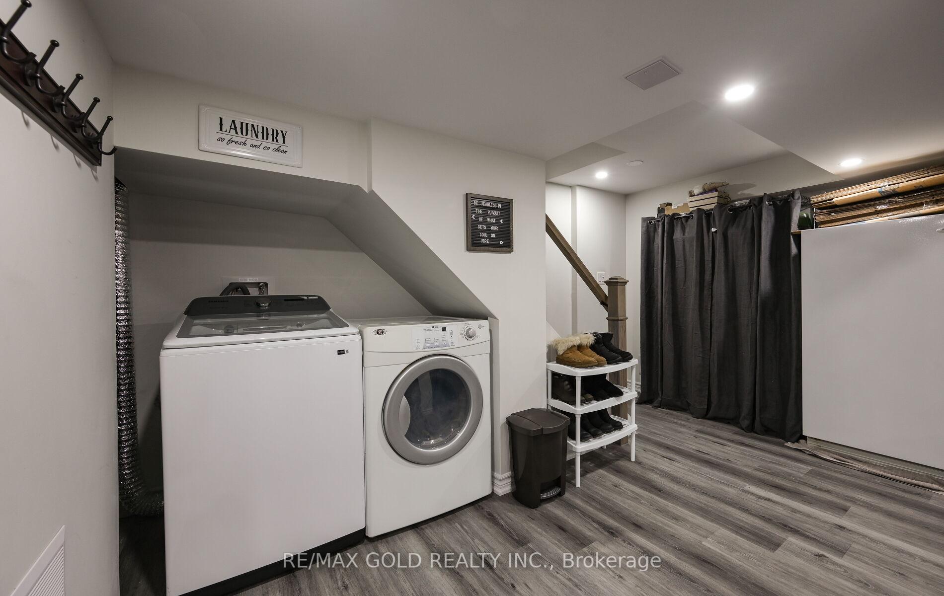 Photo 18 of 72 Courtleigh Square, Brampton, Heart Lake East — HOMEH