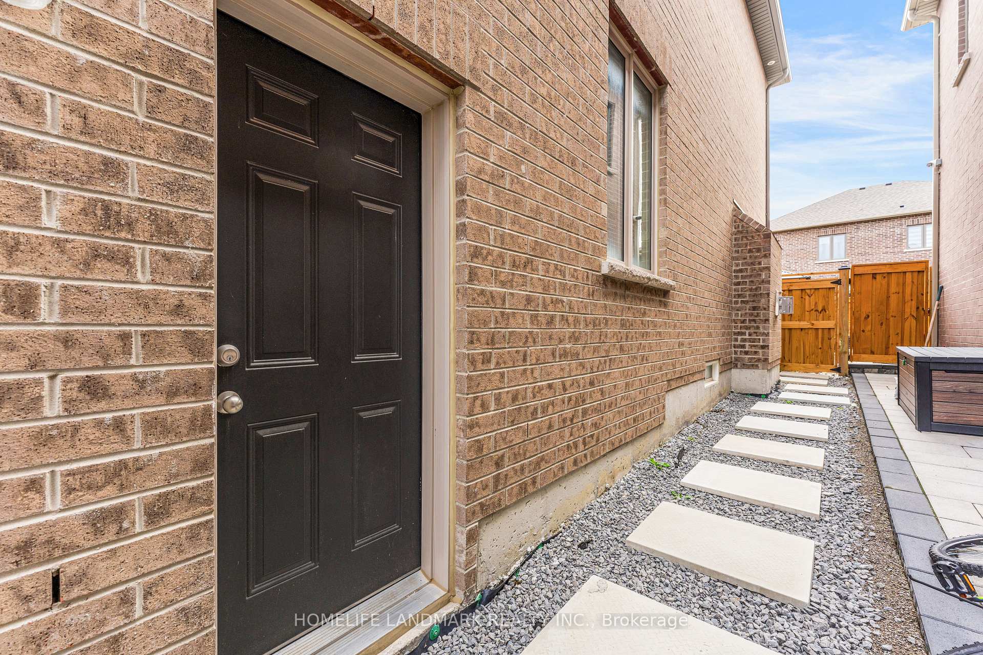 Photo 47 of 49 Ogston Crescent, Whitby, Rural Whitby — HOMEH