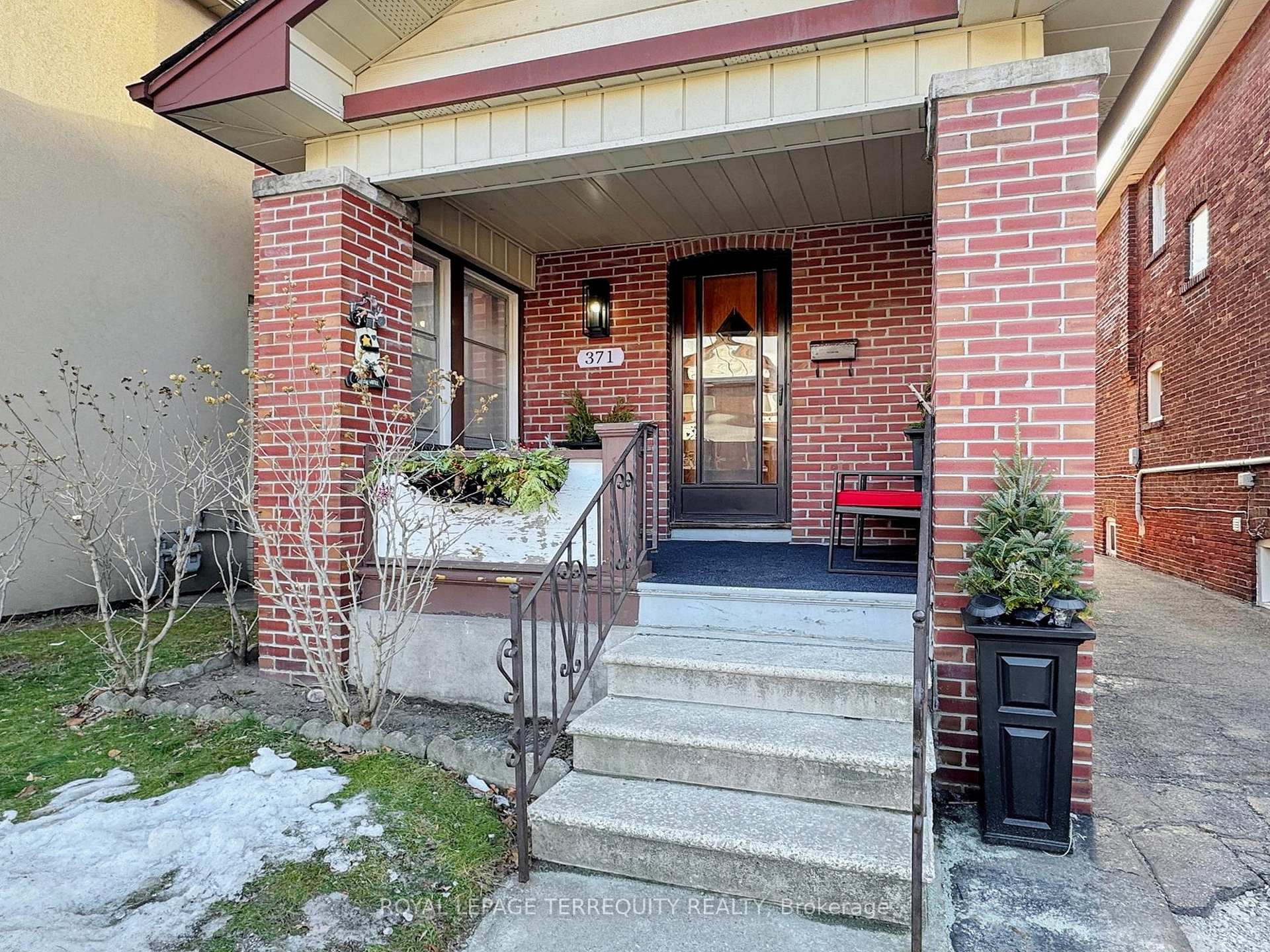 Photo 3 of 371 Strathmore Boulevard, Toronto, Danforth — HOMEH