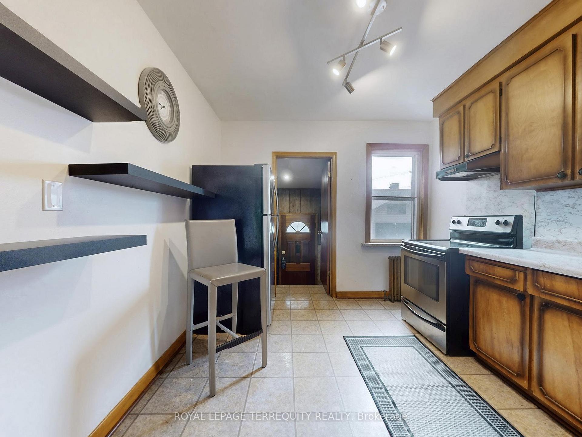 Photo 8 of 371 Strathmore Boulevard, Toronto, Danforth — HOMEH