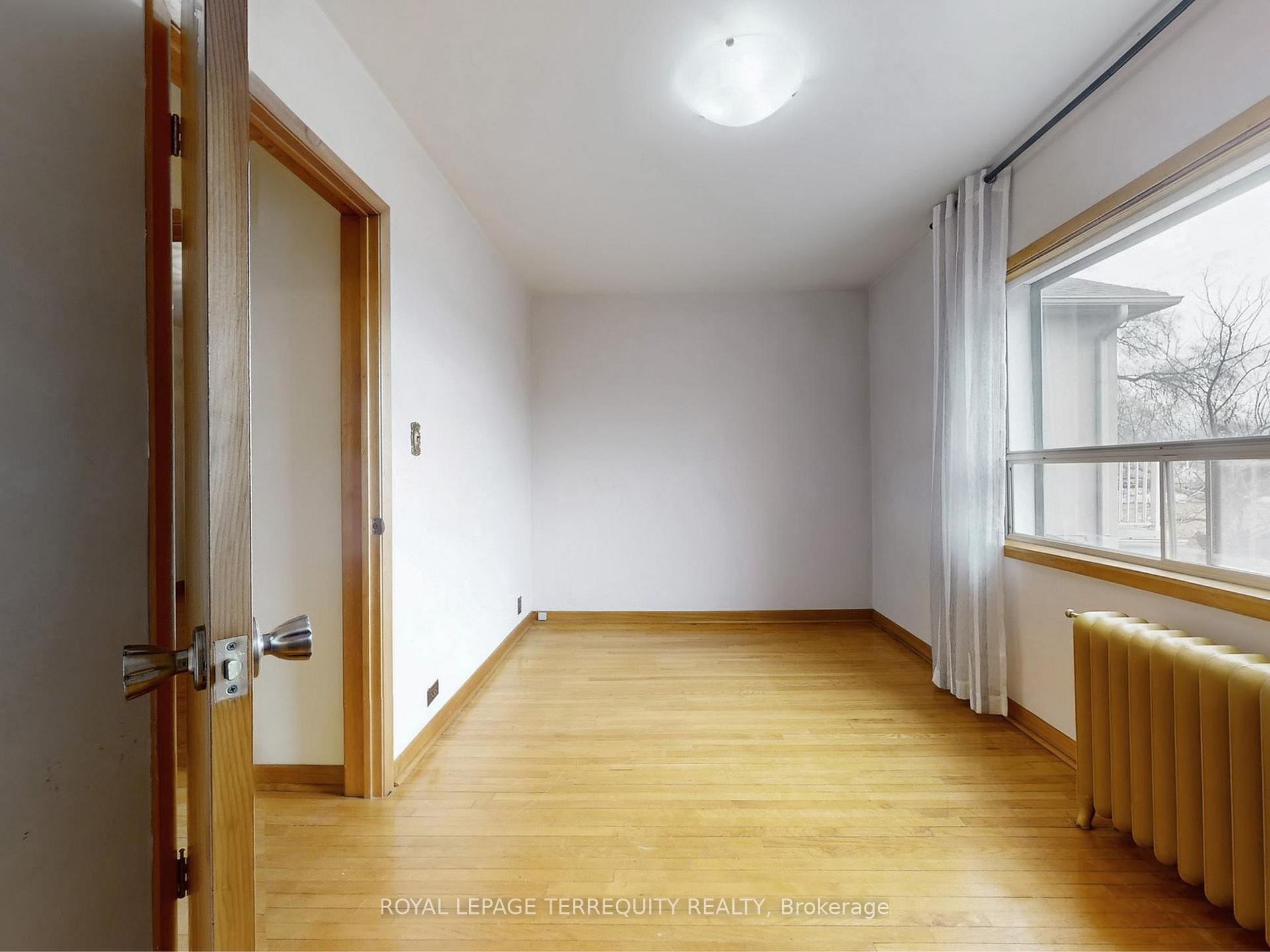 Photo 39 of 371 Strathmore Boulevard, Toronto, Danforth — HOMEH