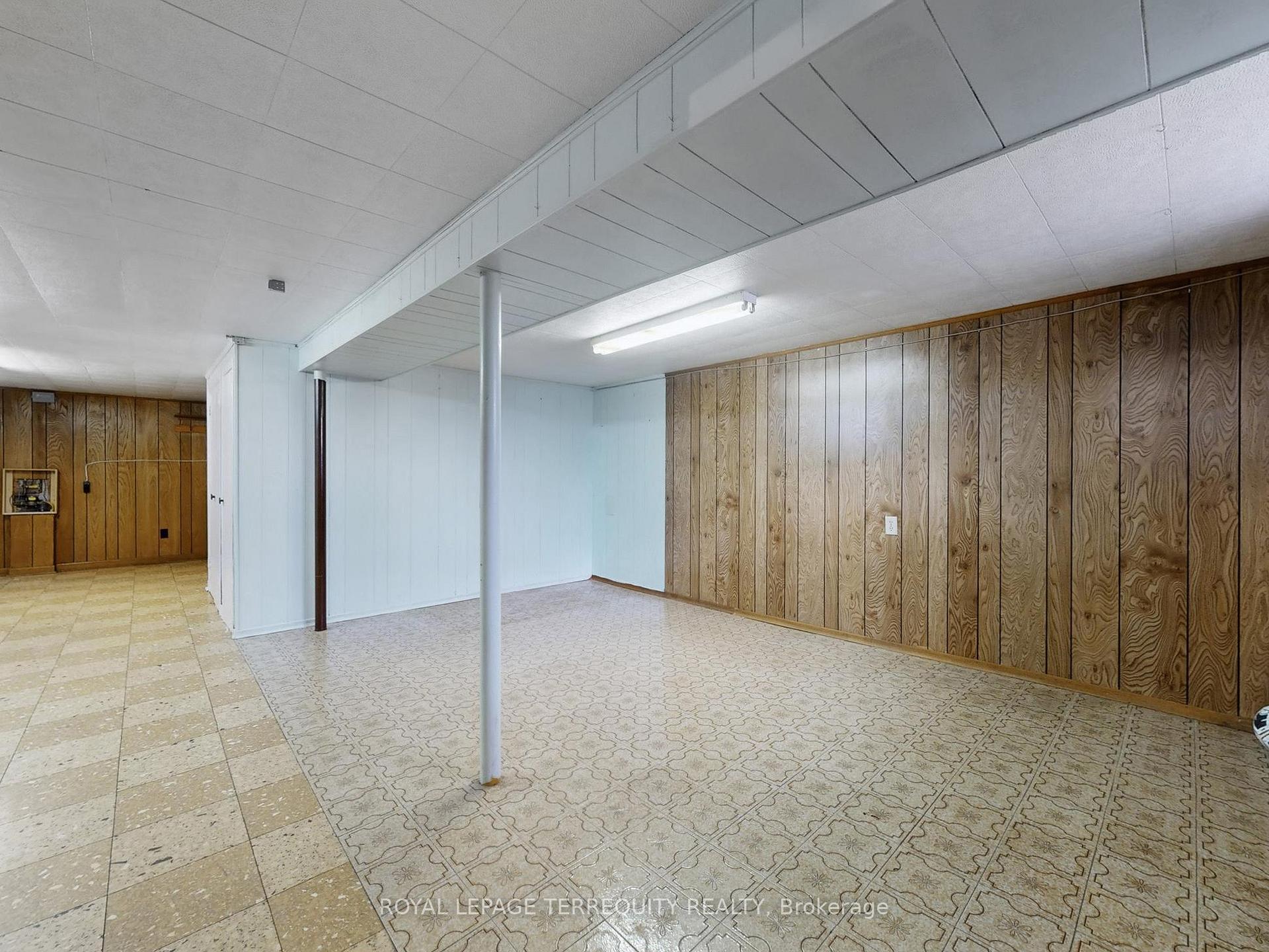 Photo 26 of 371 Strathmore Boulevard, Toronto, Danforth — HOMEH