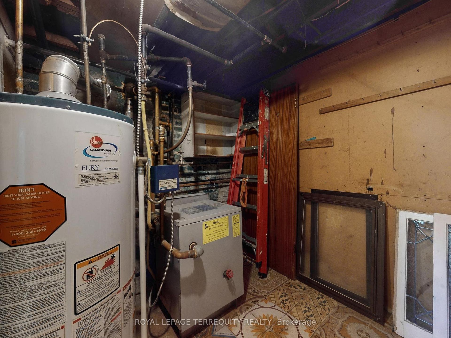 Photo 35 of 371 Strathmore Boulevard, Toronto, Danforth — HOMEH