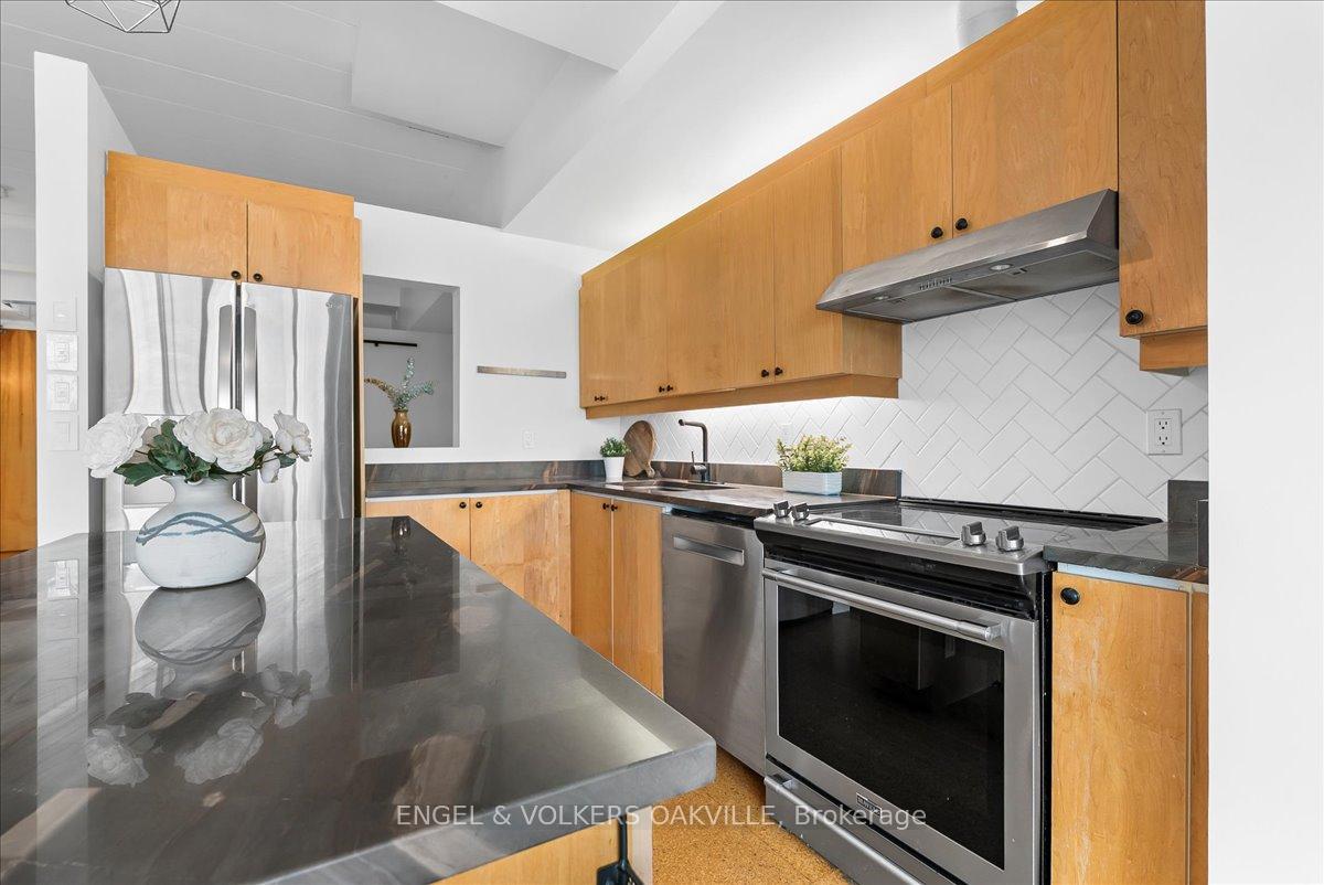Photo 7 of Unit 511, 160 Baldwin Street, Toronto, Kensington-Chinatown — HOMEH