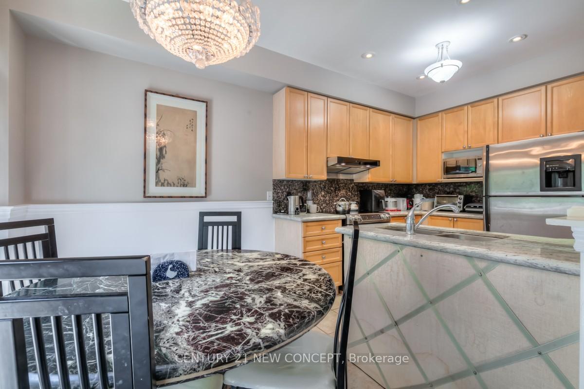 Photo 9 of 115 Ridgeway Court, Vaughan, Maple — HOMEH