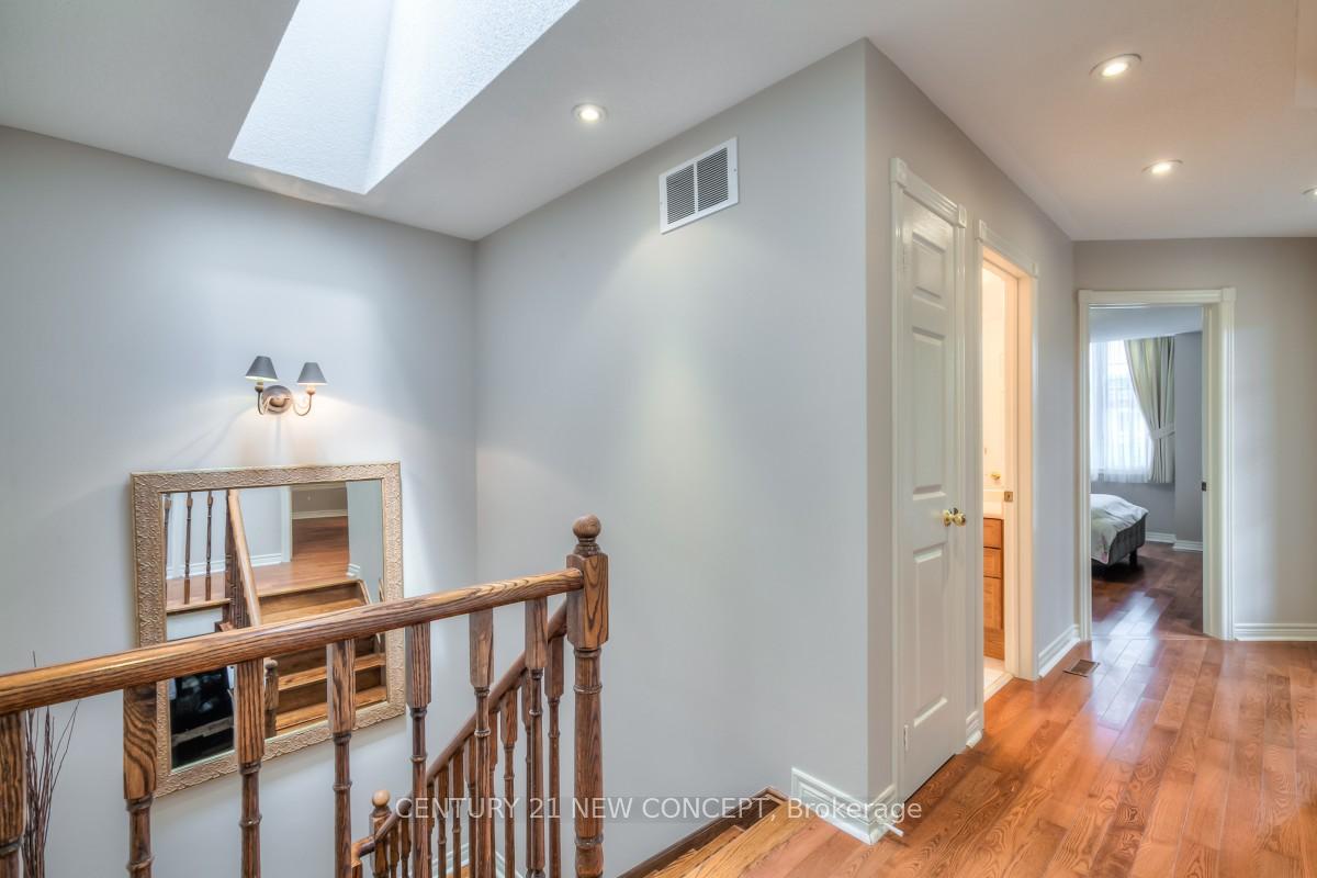 Photo 28 of 115 Ridgeway Court, Vaughan, Maple — HOMEH