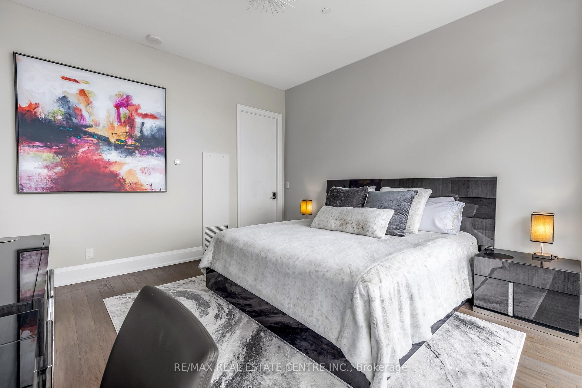Photo 11 of Unit SPH 201, 88 Harbour Street, Toronto, Waterfront Communities — HOMEH