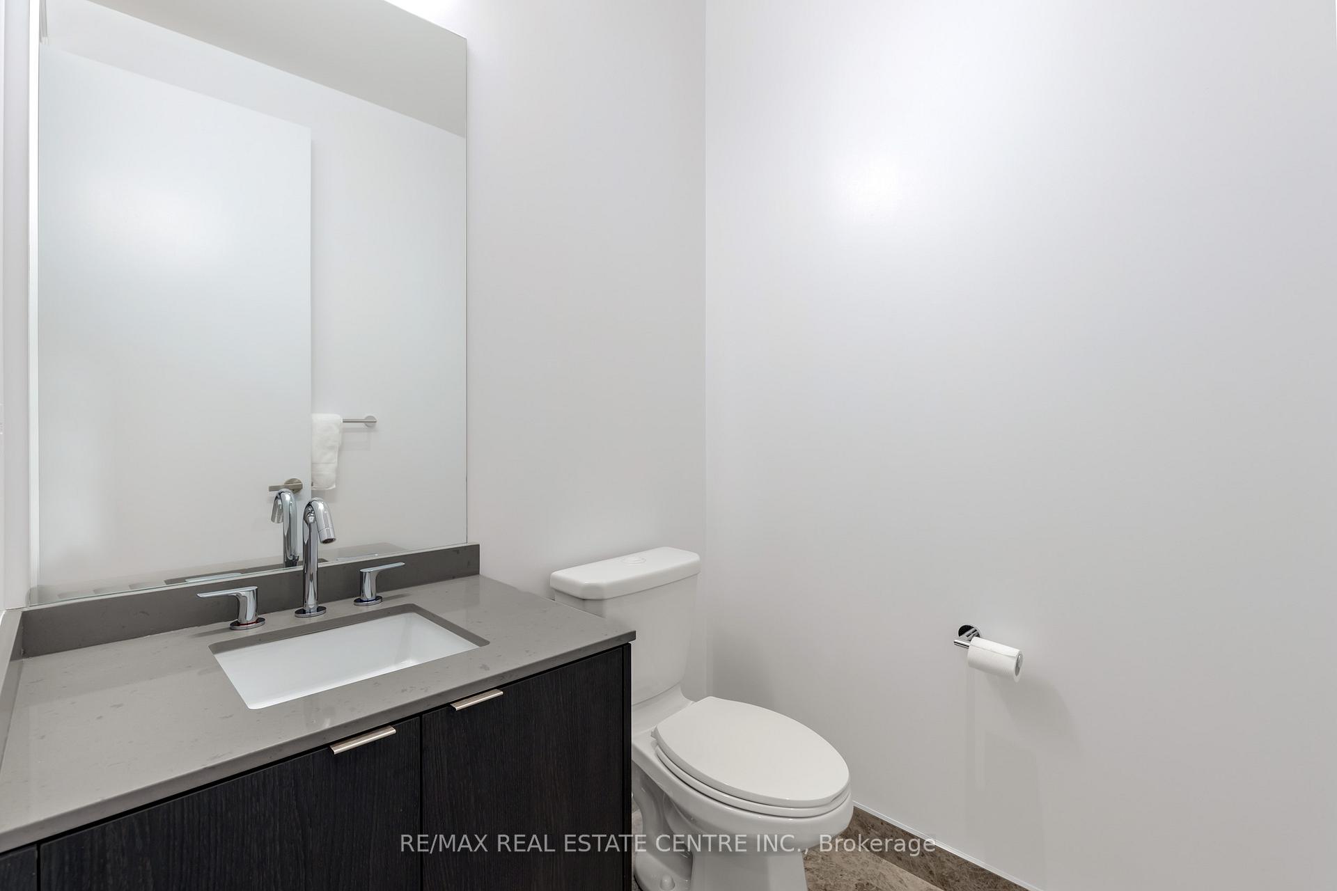 Photo 18 of Unit SPH 201, 88 Harbour Street, Toronto, Waterfront Communities — HOMEH