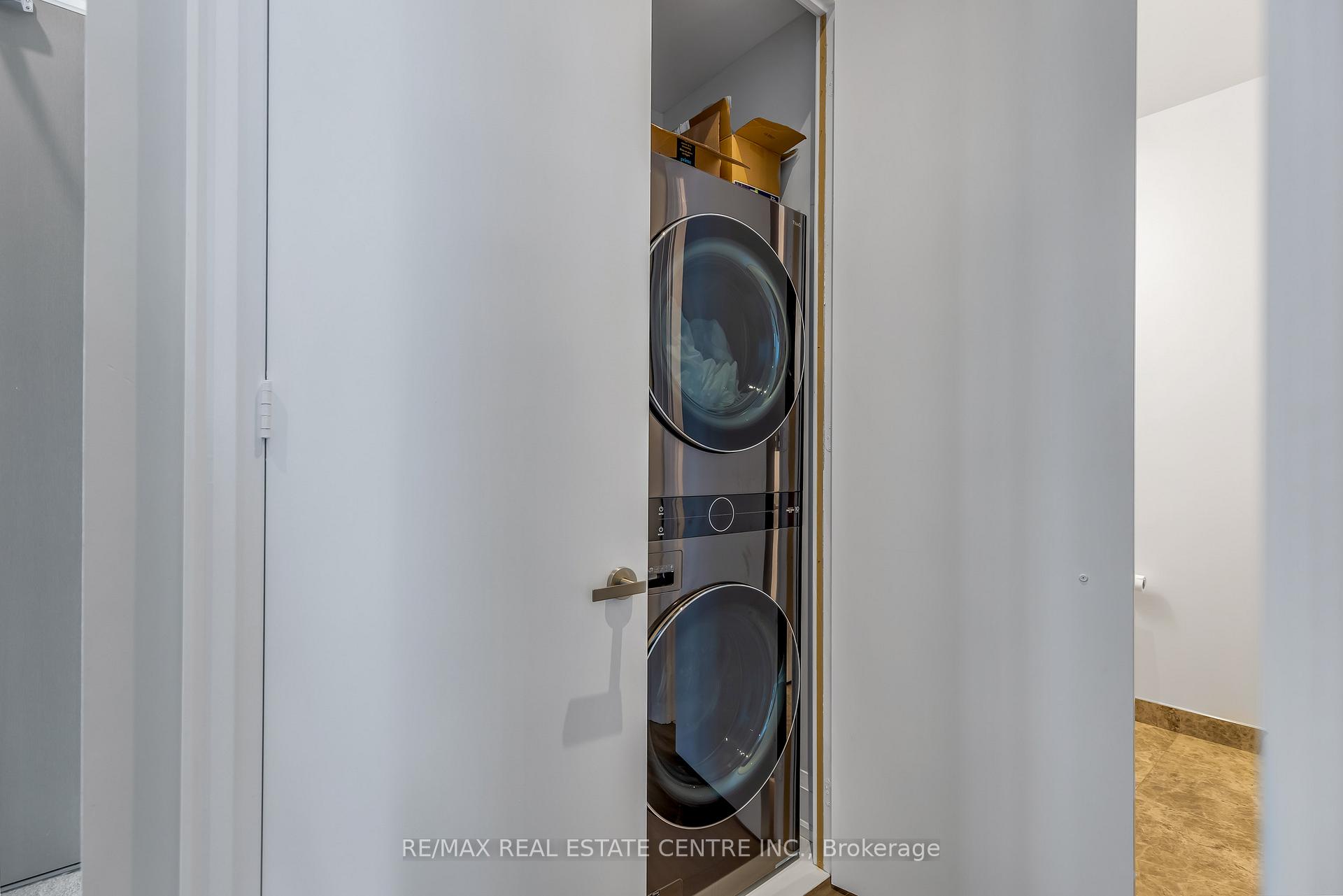 Photo 23 of Unit SPH 201, 88 Harbour Street, Toronto, Waterfront Communities — HOMEH