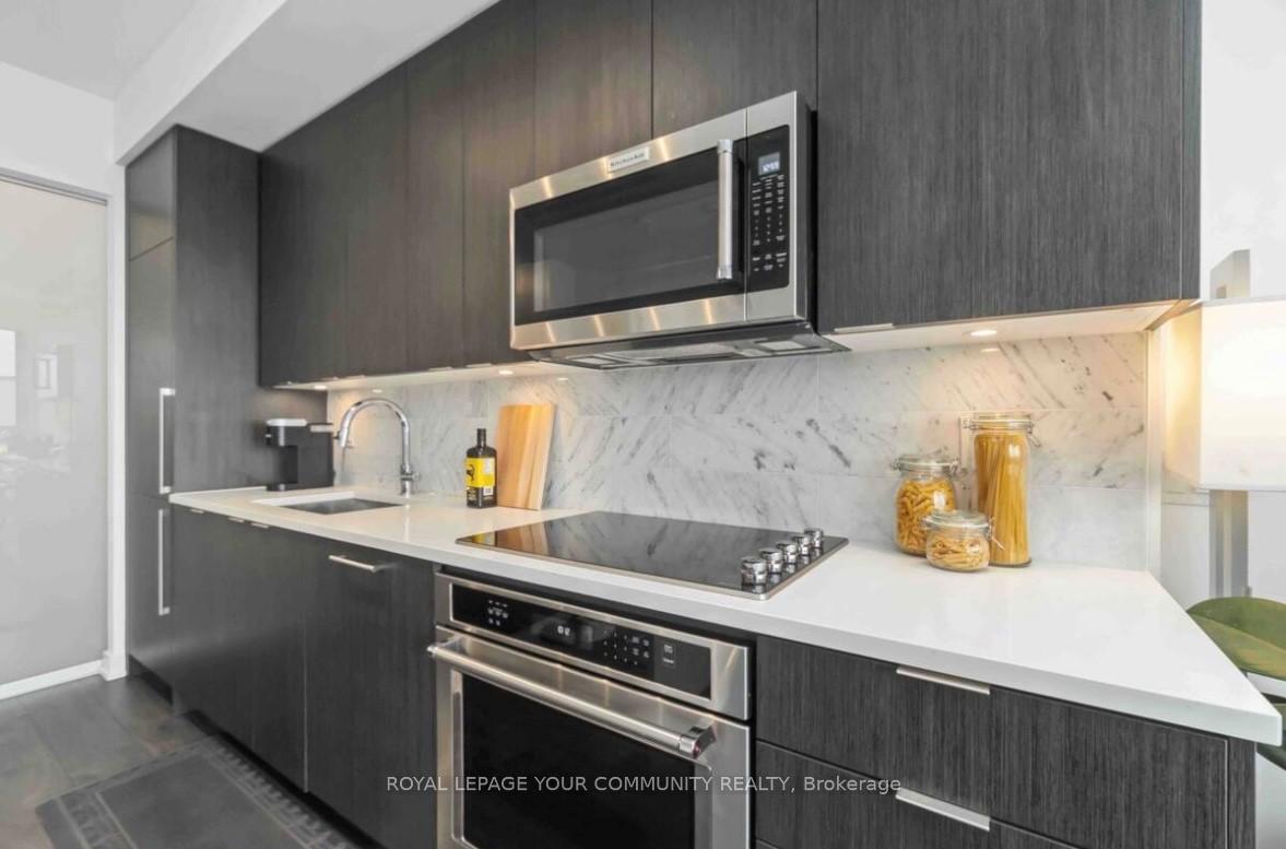 Photo 7 of Unit 1905, 38 Iannuzzi Street, Toronto, Niagara — HOMEH