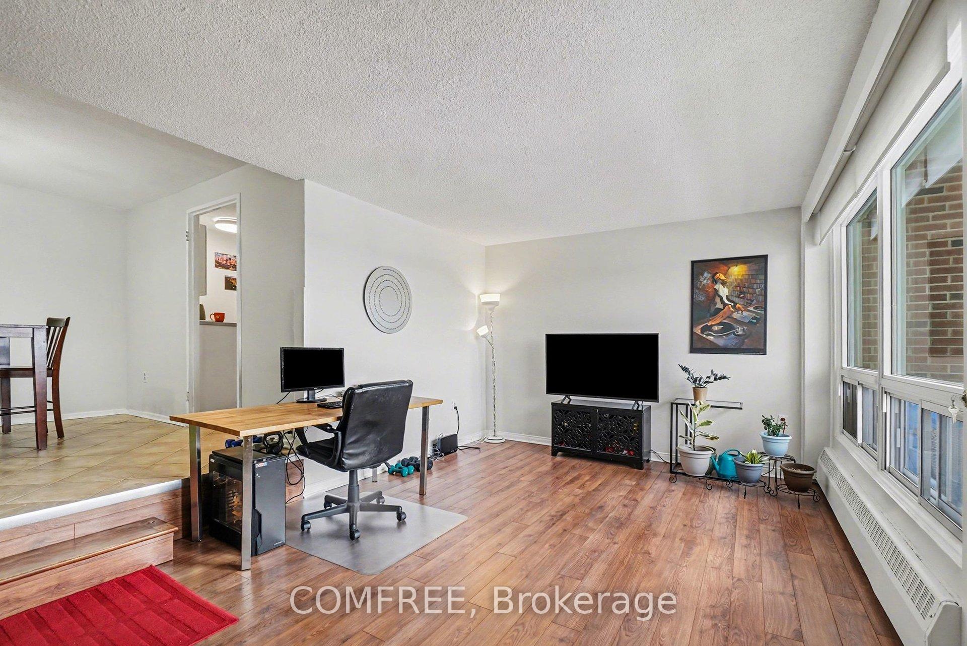 Photo 7 of Unit 817, 915 Elmsmere Road, Ottawa, Beacon Hill South — HOMEH