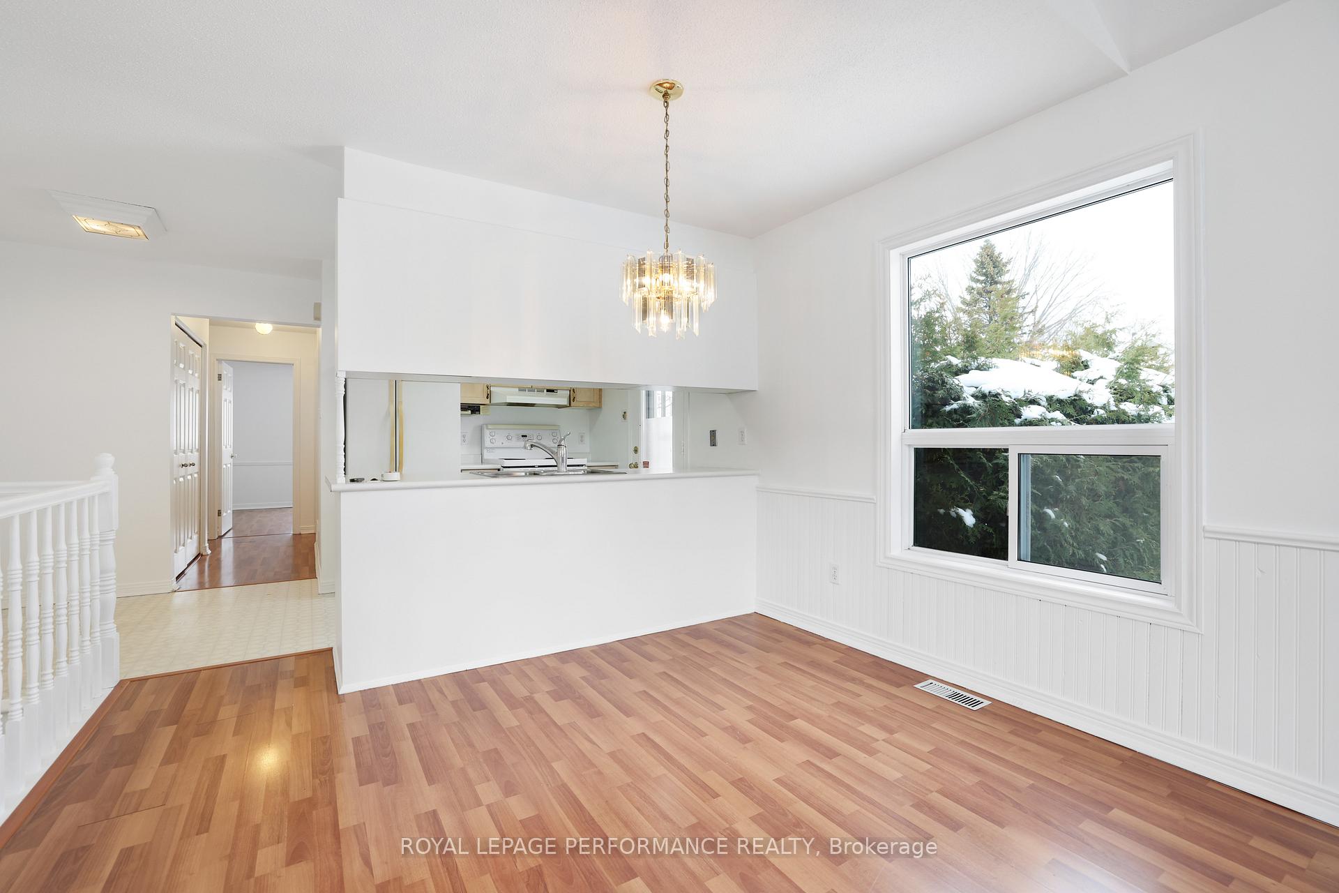 Photo 8 of 35 Steeple Chase Drive, Ottawa, Kanata - Bridlewood — HOMEH