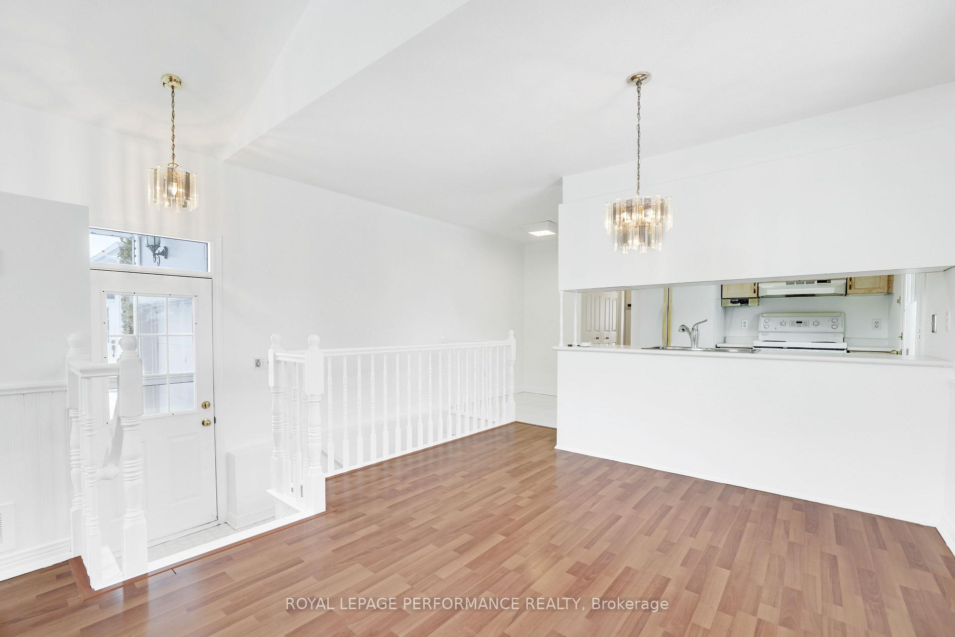 Photo 11 of 35 Steeple Chase Drive, Ottawa, Kanata - Bridlewood — HOMEH