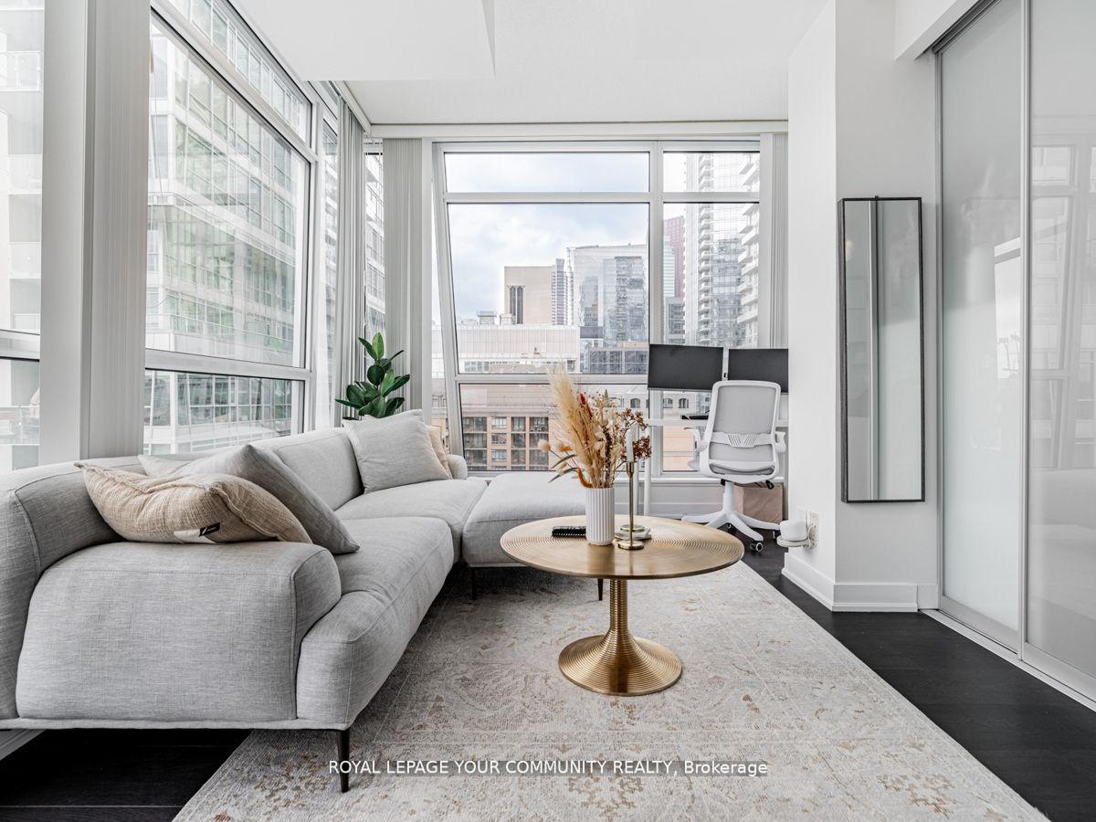 Photo 13 of Unit 1602, 30 Nelson Street, Toronto, Waterfront Communities — HOMEH