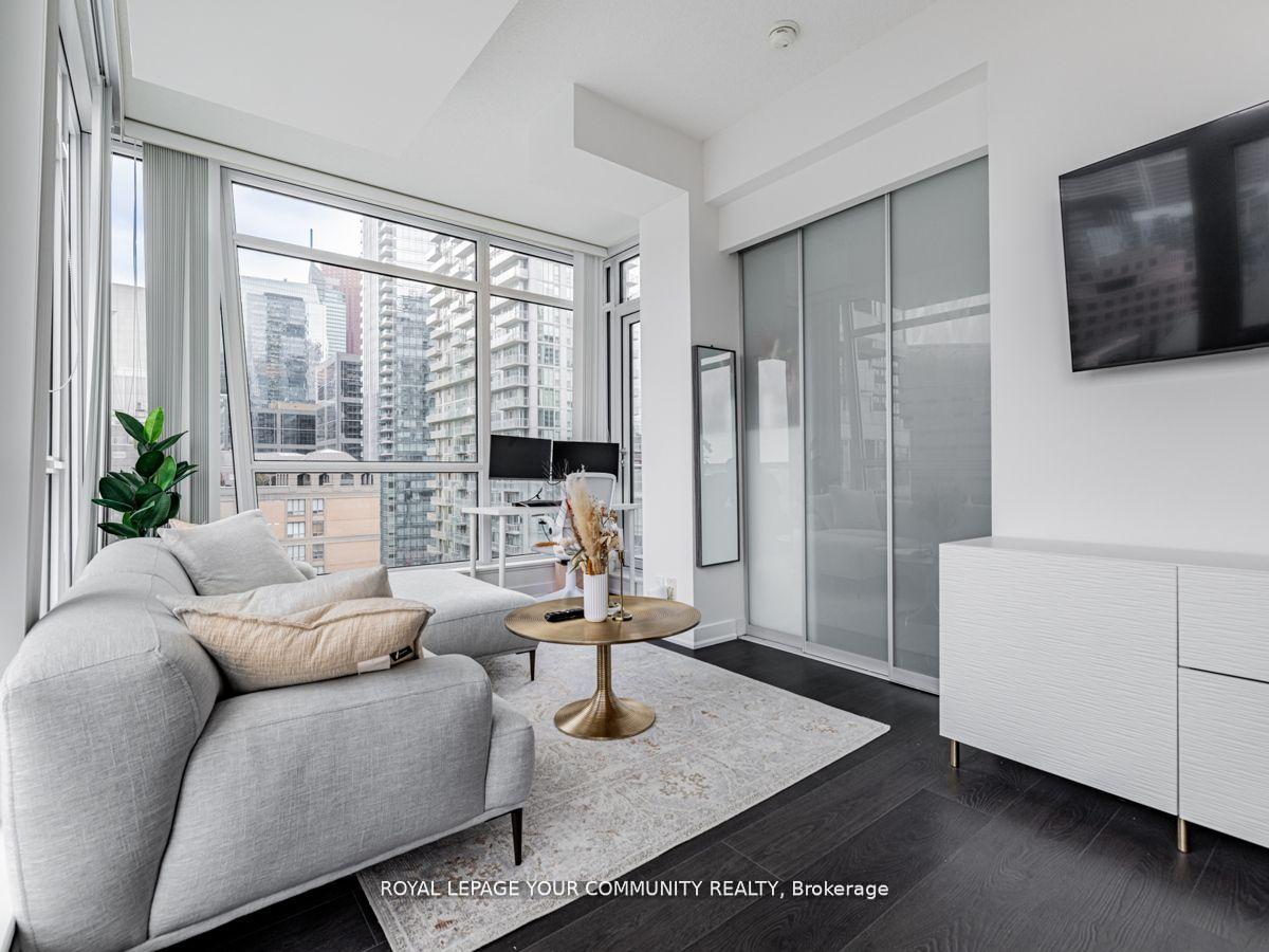 Photo 15 of Unit 1602, 30 Nelson Street, Toronto, Waterfront Communities — HOMEH