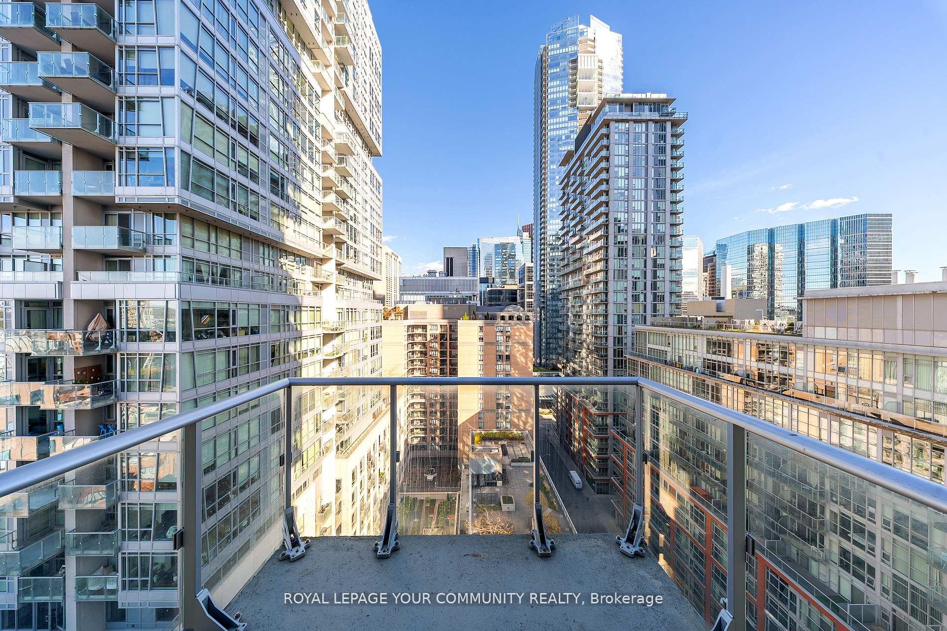 Photo 32 of Unit 1602, 30 Nelson Street, Toronto, Waterfront Communities — HOMEH