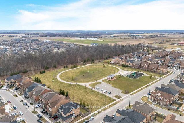 Photo 43 of 77 Enford Crescent, Brampton, Northwest Brampton — HOMEH