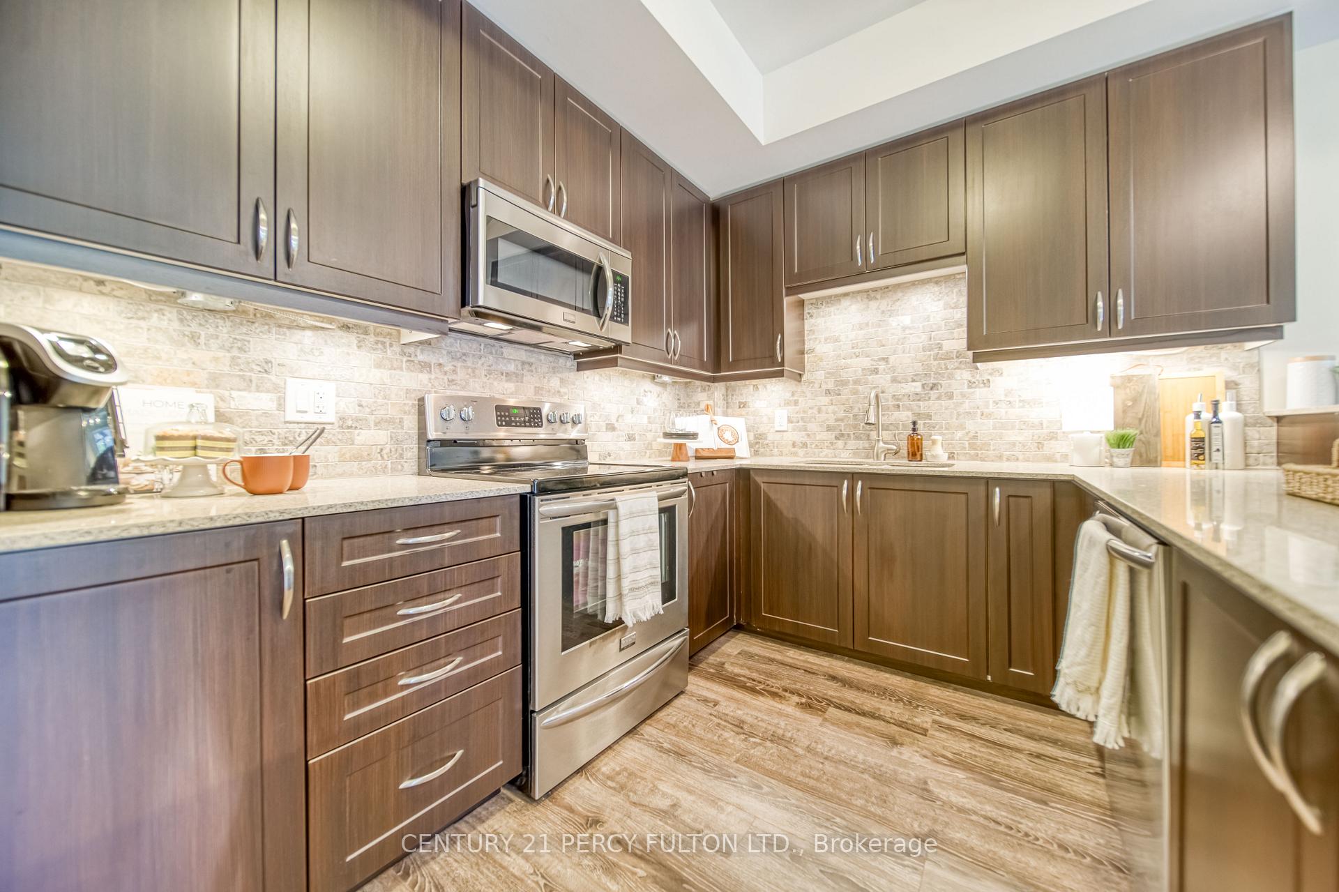 Photo 14 of Unit 302, 660 Gordon Street, Whitby, Port Whitby — HOMEH