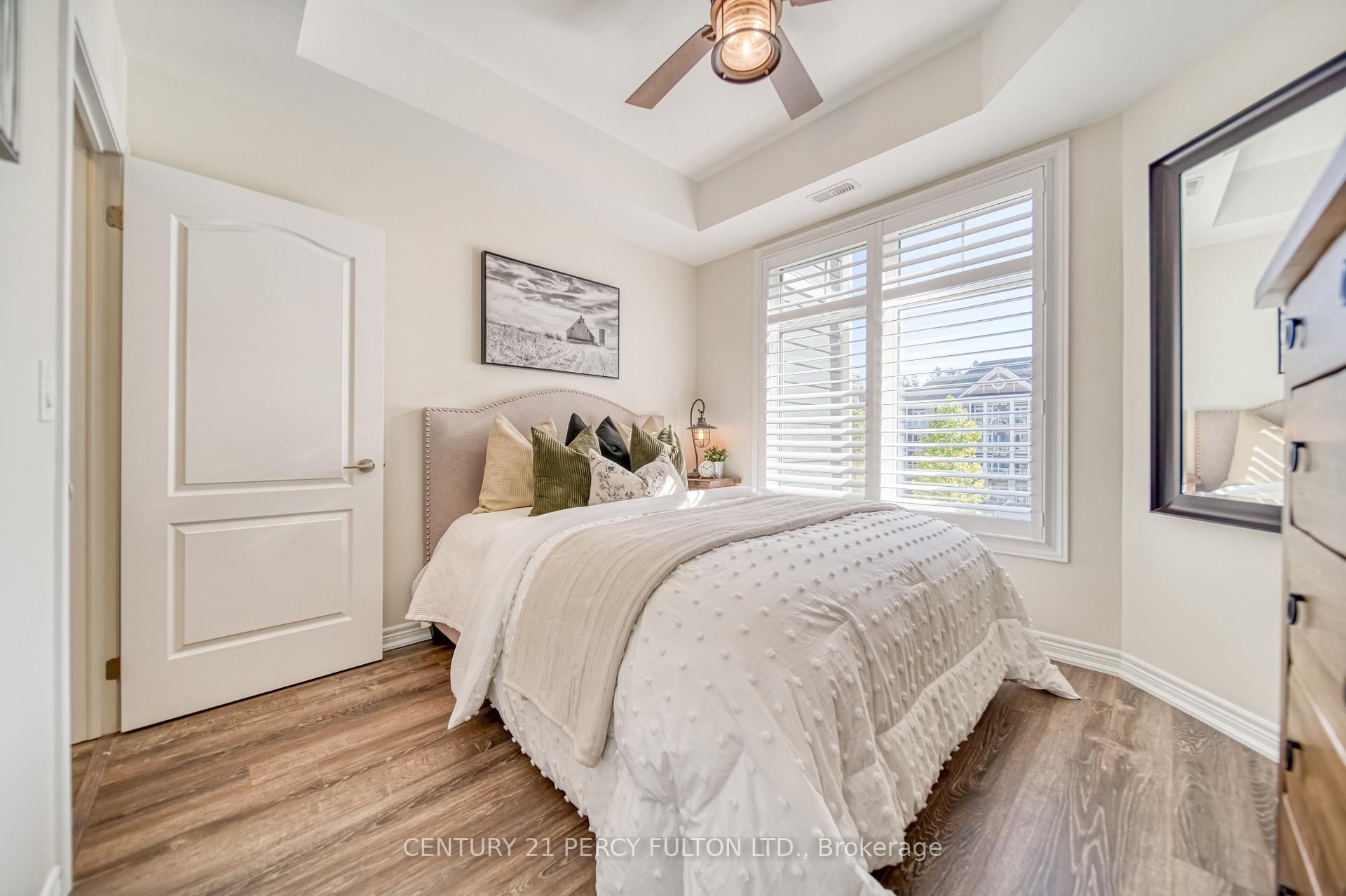 Photo 8 of Unit 302, 660 Gordon Street, Whitby, Port Whitby — HOMEH