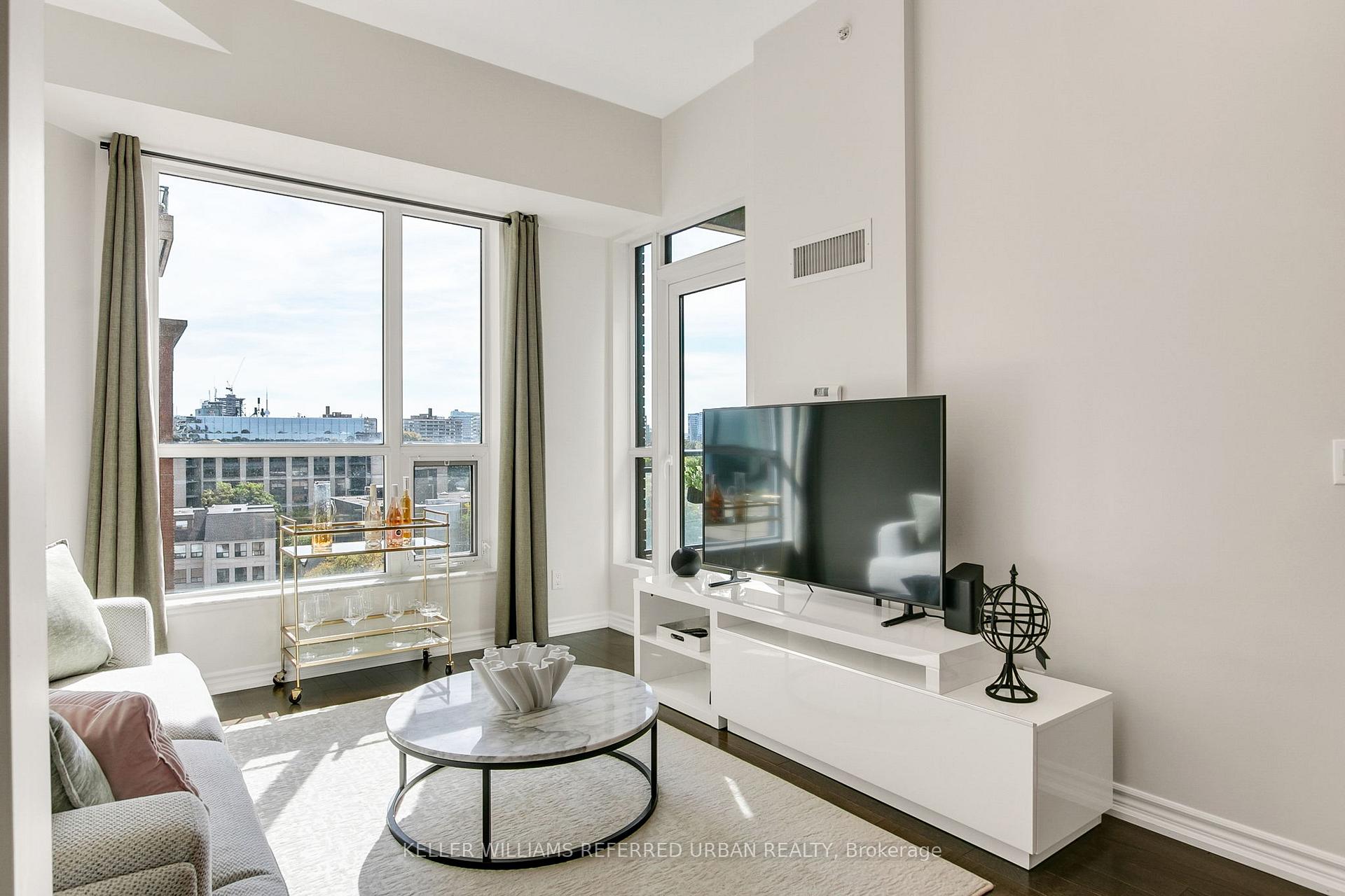 Photo 9 of Unit 725, 23 Glebe Road W, Toronto, Yonge-Eglinton — HOMEH