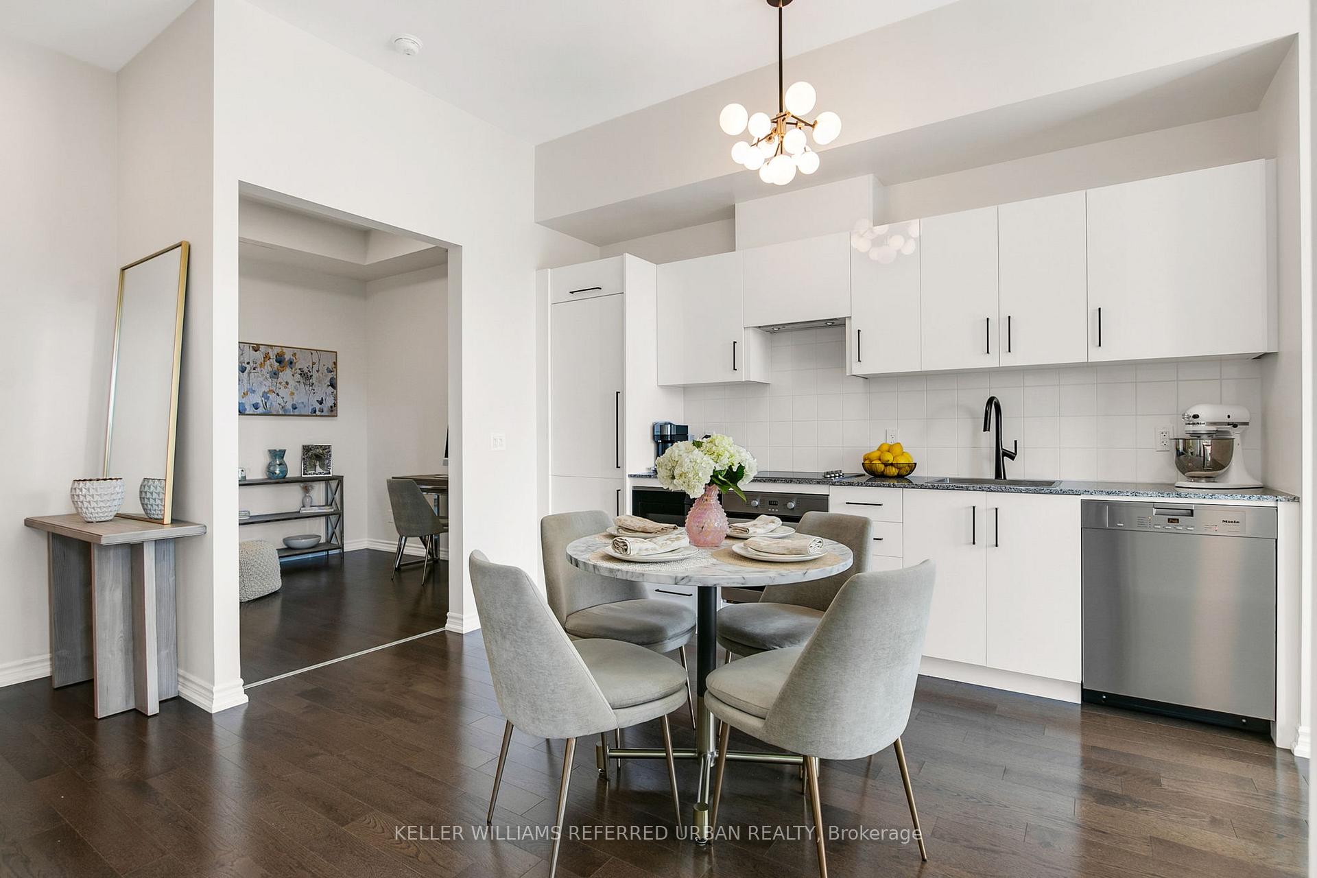 Photo 14 of Unit 725, 23 Glebe Road W, Toronto, Yonge-Eglinton — HOMEH