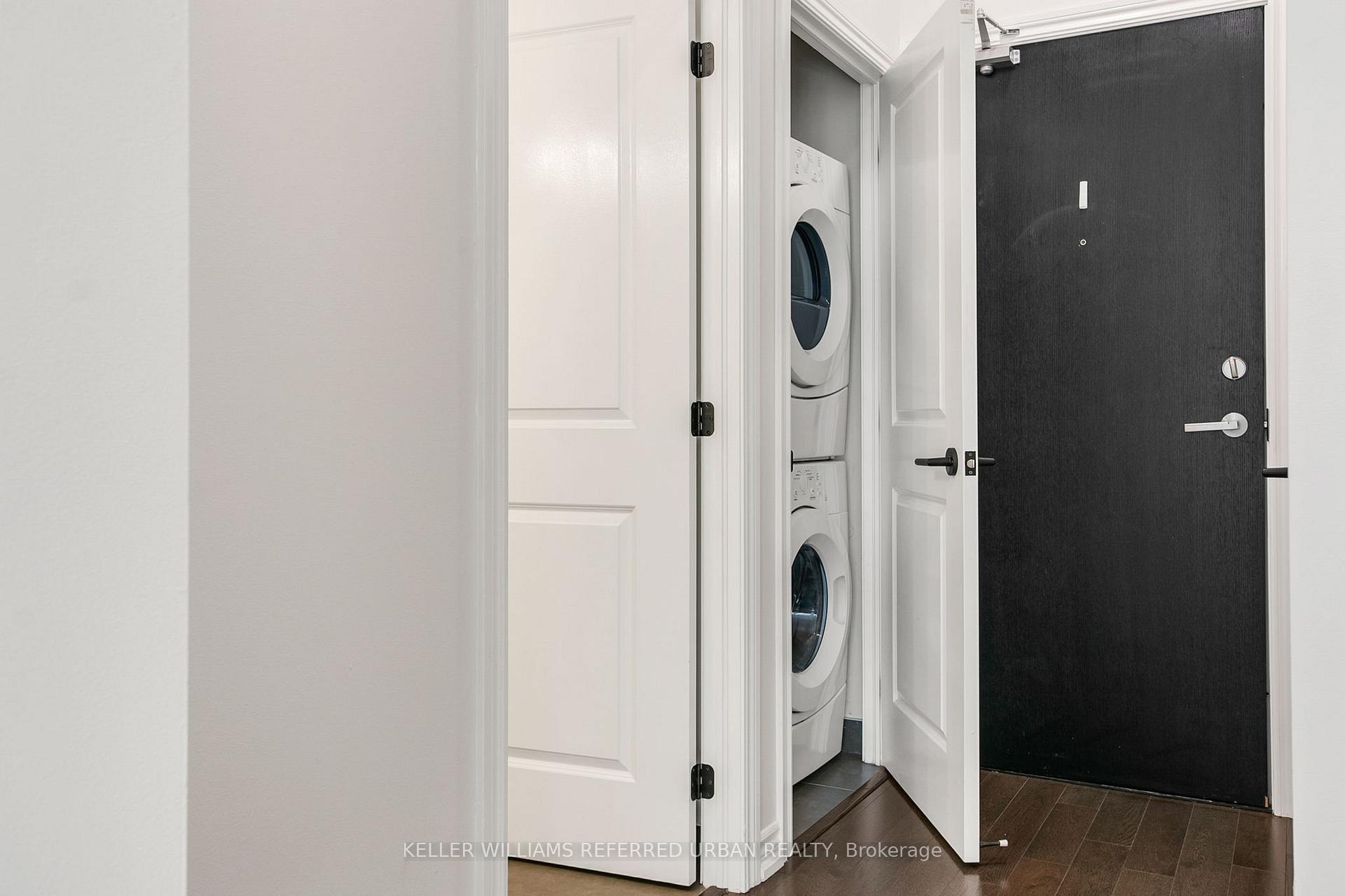 Photo 10 of Unit 725, 23 Glebe Road W, Toronto, Yonge-Eglinton — HOMEH