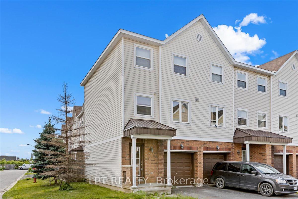 Photo 2 of 419 Sadar Private, Ottawa, Barrhaven - Cedargrove/Fraserdale — HOMEH
