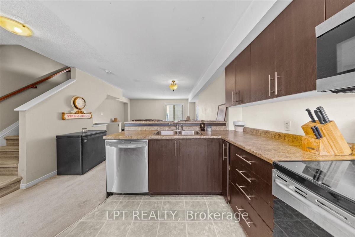Photo 22 of 419 Sadar Private, Ottawa, Barrhaven - Cedargrove/Fraserdale — HOMEH