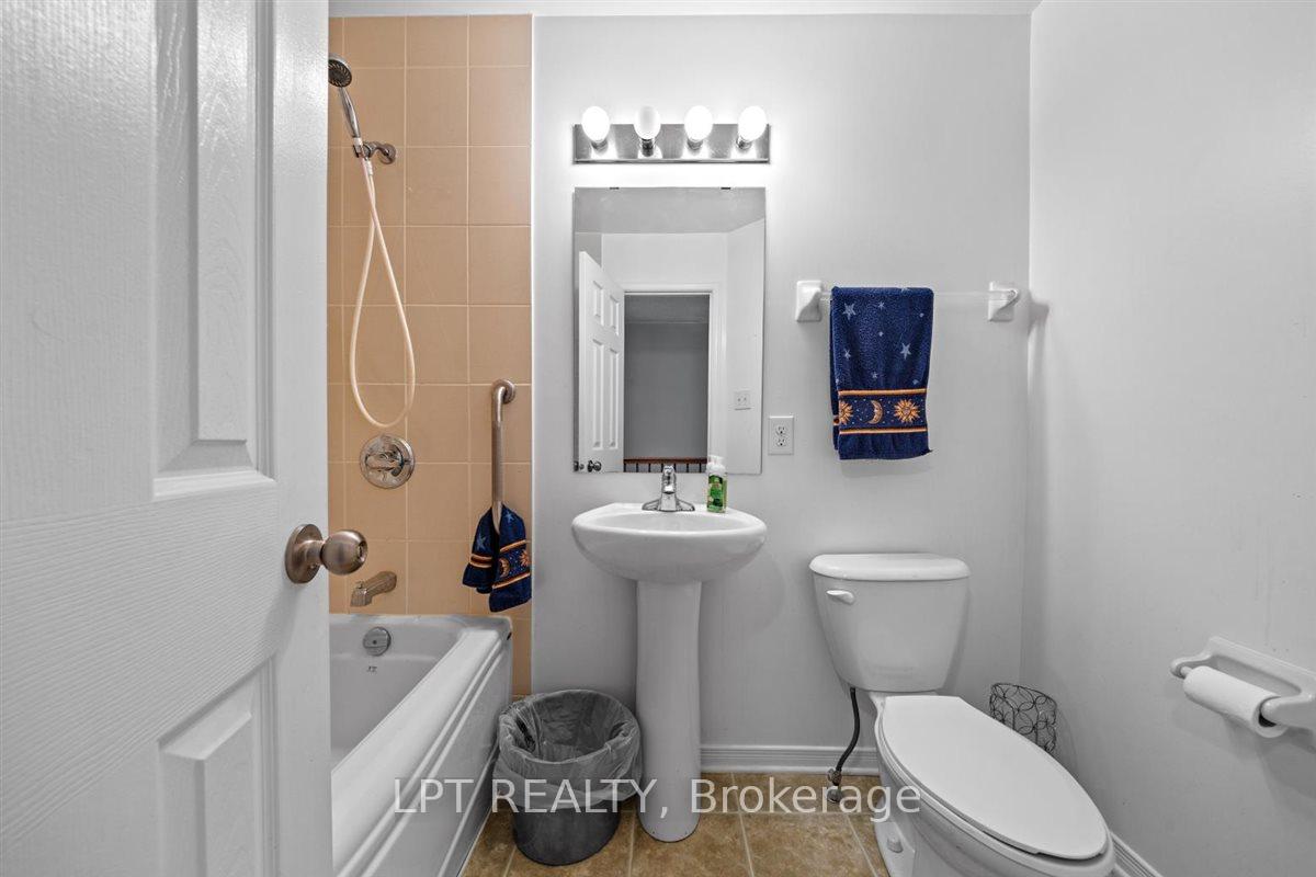 Photo 34 of 419 Sadar Private, Ottawa, Barrhaven - Cedargrove/Fraserdale — HOMEH