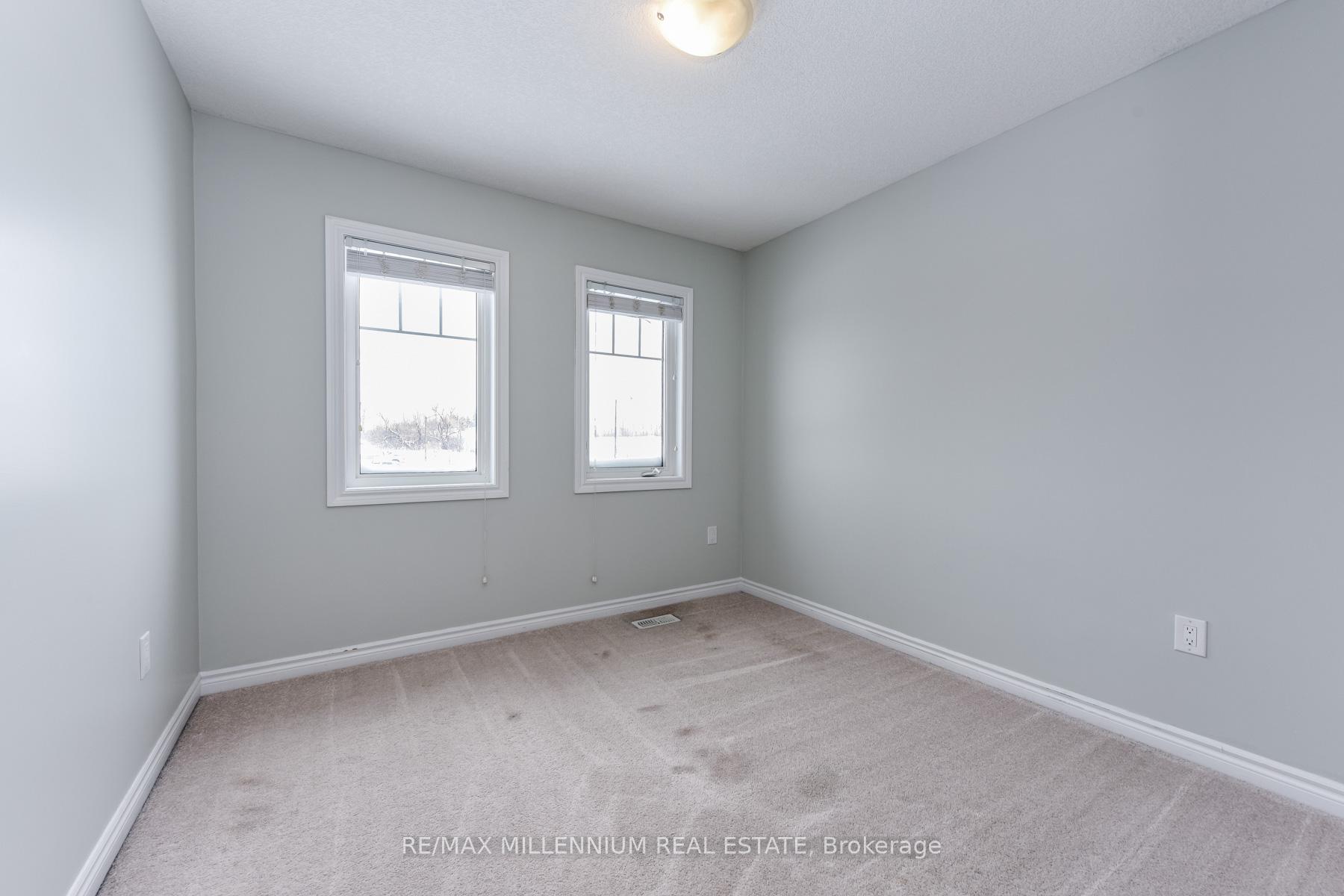 Photo 13 of 13 Hedges Crescent, Hamilton, Stoney Creek — HOMEH
