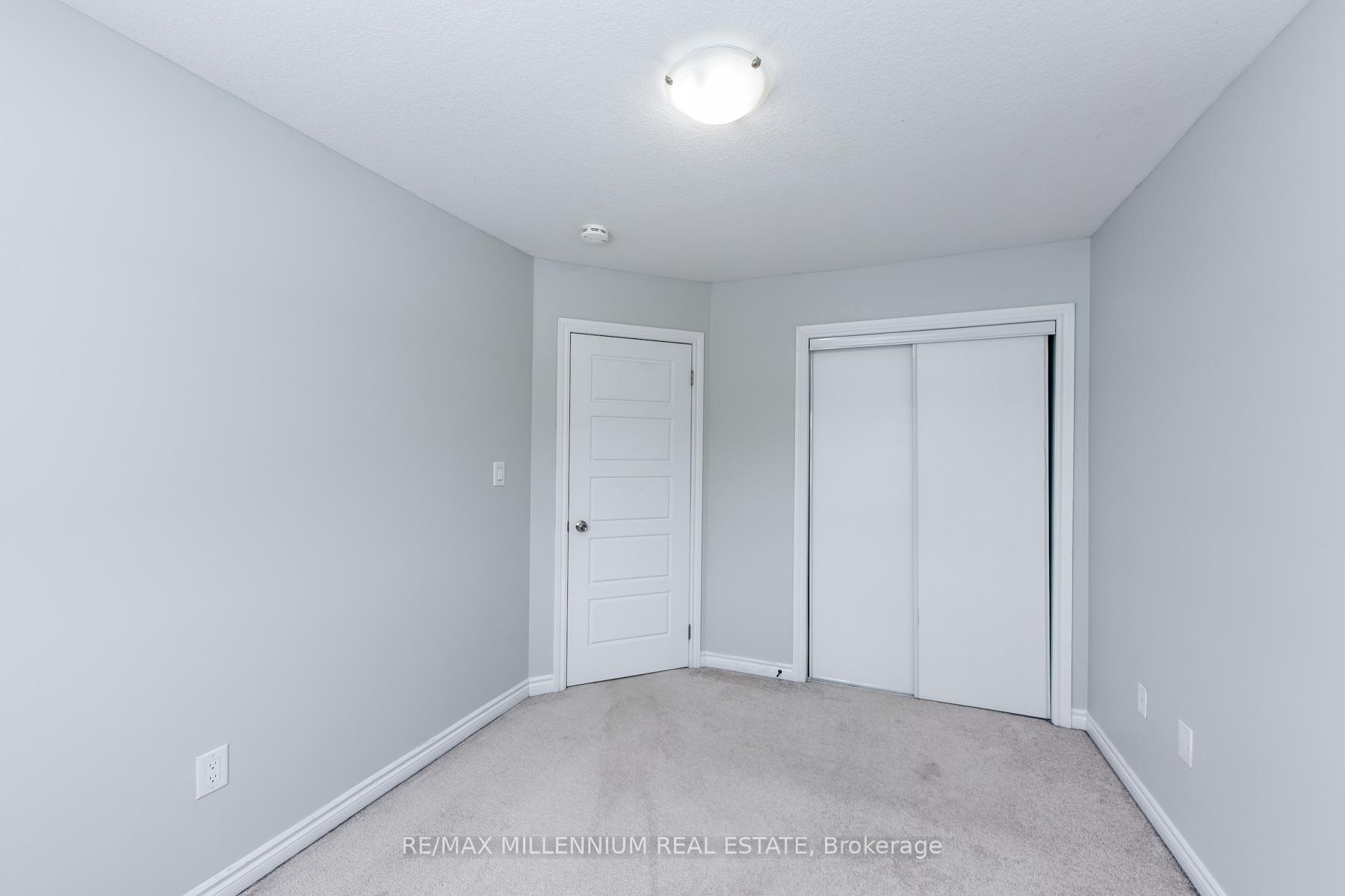 Photo 17 of 13 Hedges Crescent, Hamilton, Stoney Creek — HOMEH