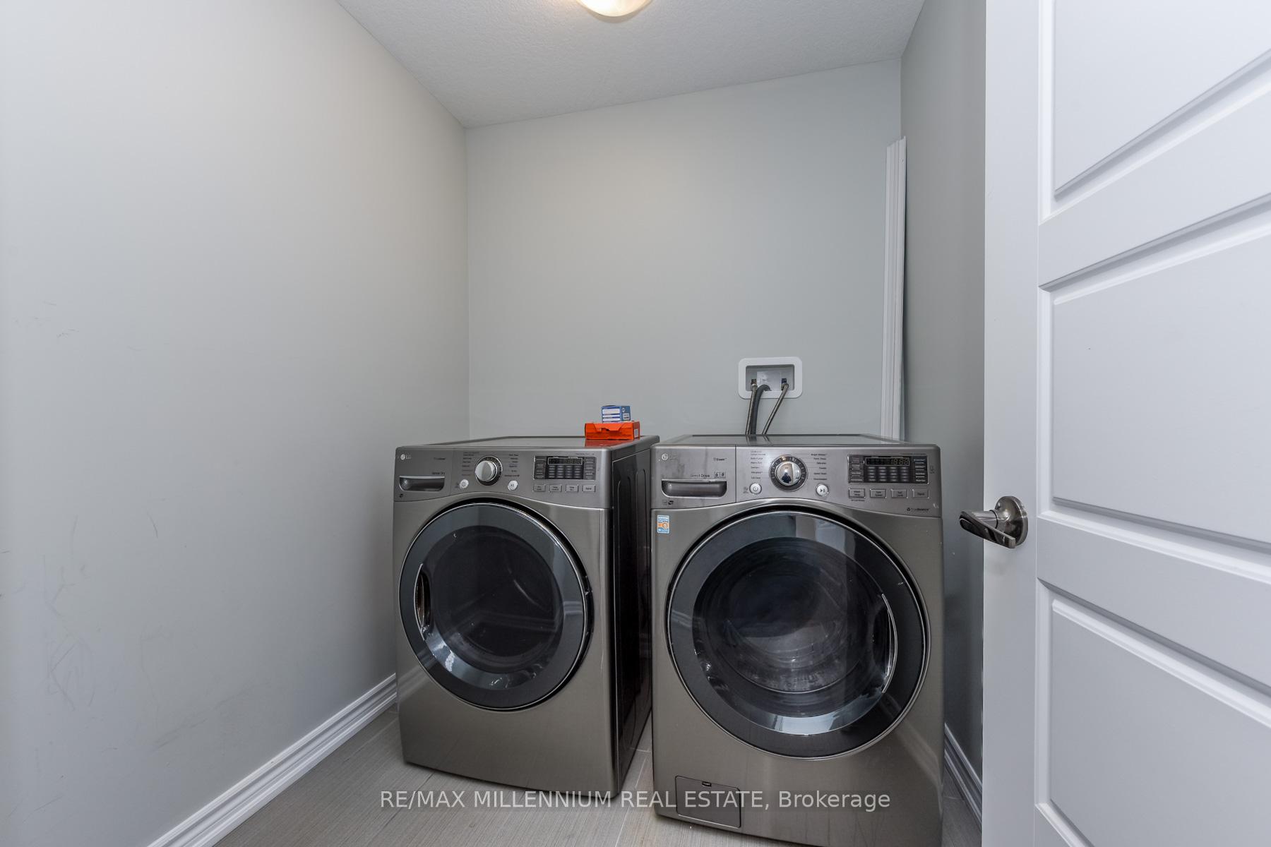 Photo 21 of 13 Hedges Crescent, Hamilton, Stoney Creek — HOMEH