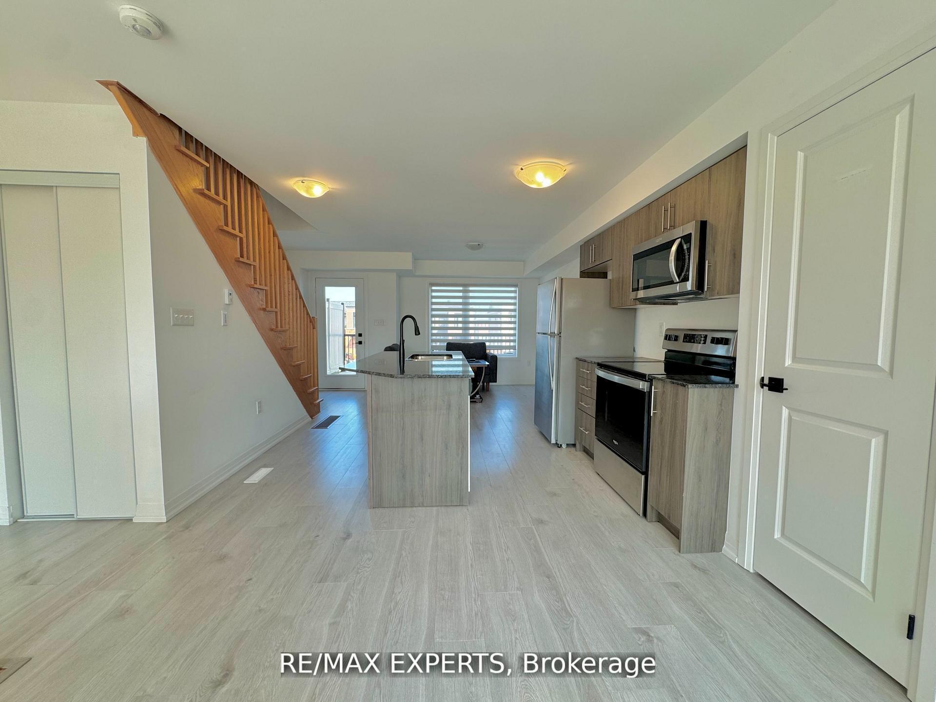 Photo 19 of 67 Fairlane Avenue, Barrie, Painswick South — HOMEH
