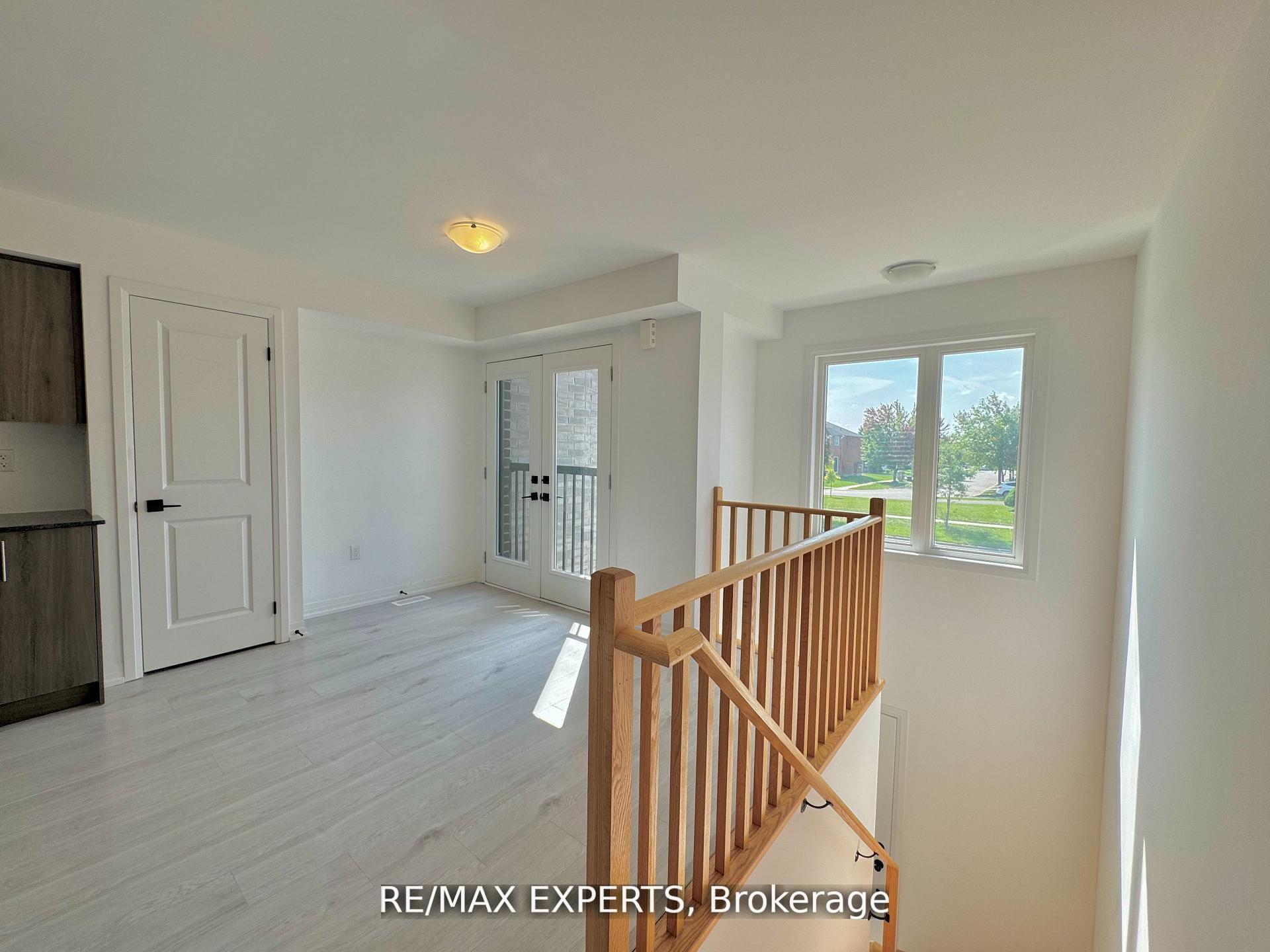 Photo 4 of 67 Fairlane Avenue, Barrie, Painswick South — HOMEH