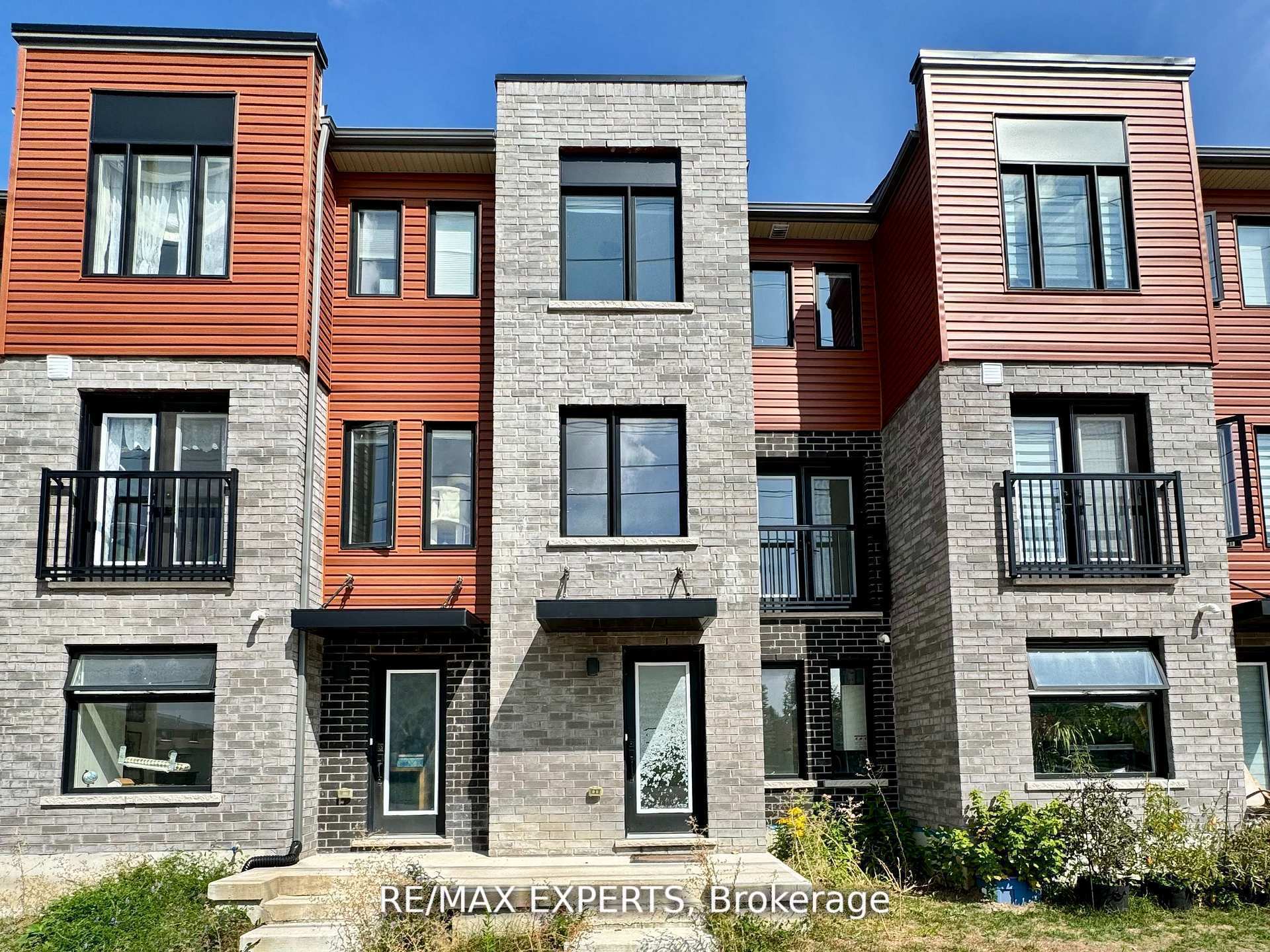 Photo 8 of 67 Fairlane Avenue, Barrie, Painswick South — HOMEH