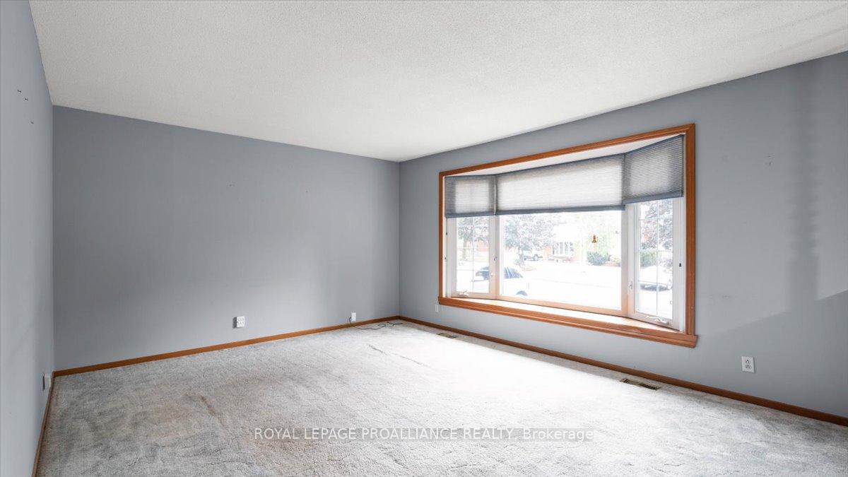 Photo 17 of 14 Connolly Avenue, Quinte West, Trenton Ward — HOMEH
