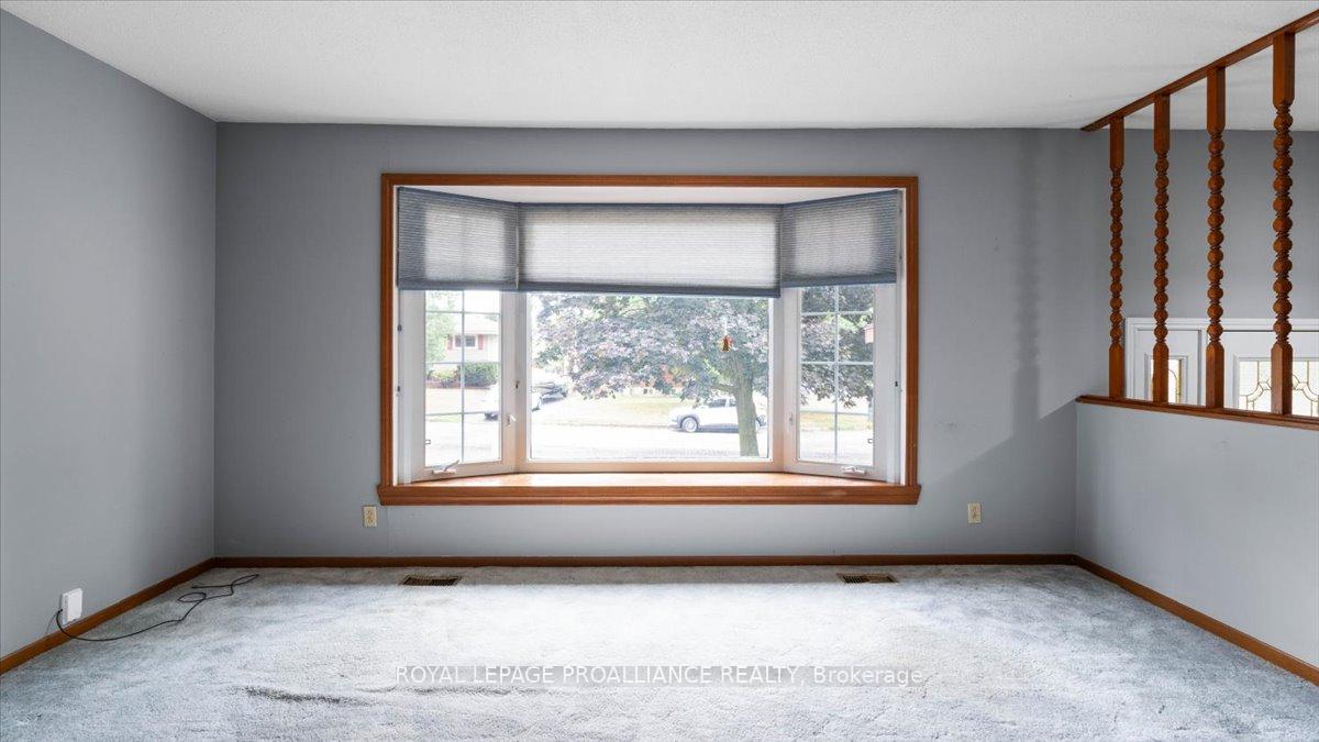 Photo 5 of 14 Connolly Avenue, Quinte West, Trenton Ward — HOMEH