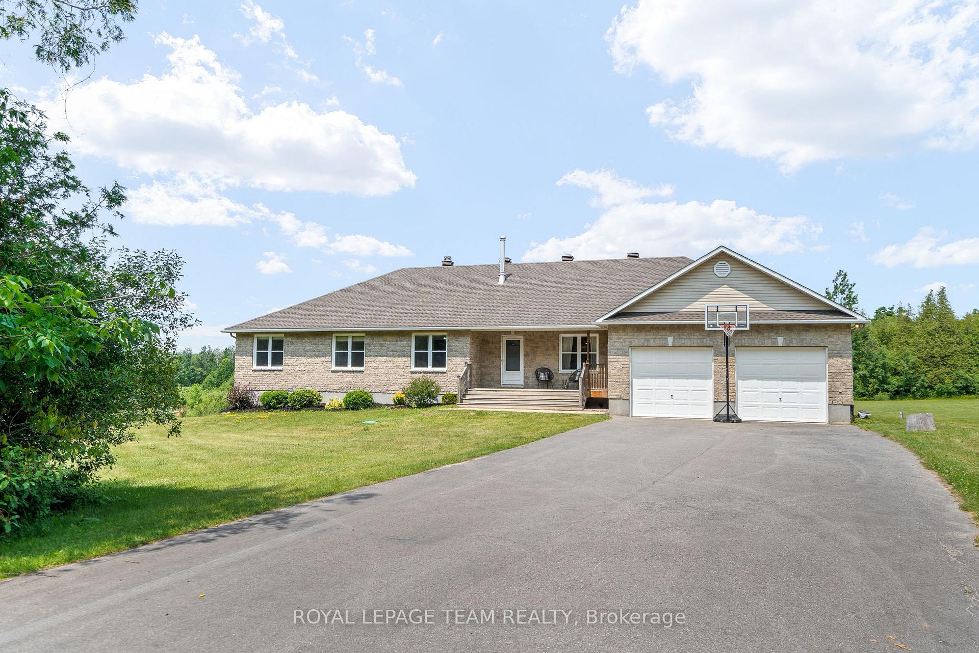 Photo 2 of 6473 Springhill Road, Ottawa, Osgoode Twp South of Reg Rd 6 — HOMEH