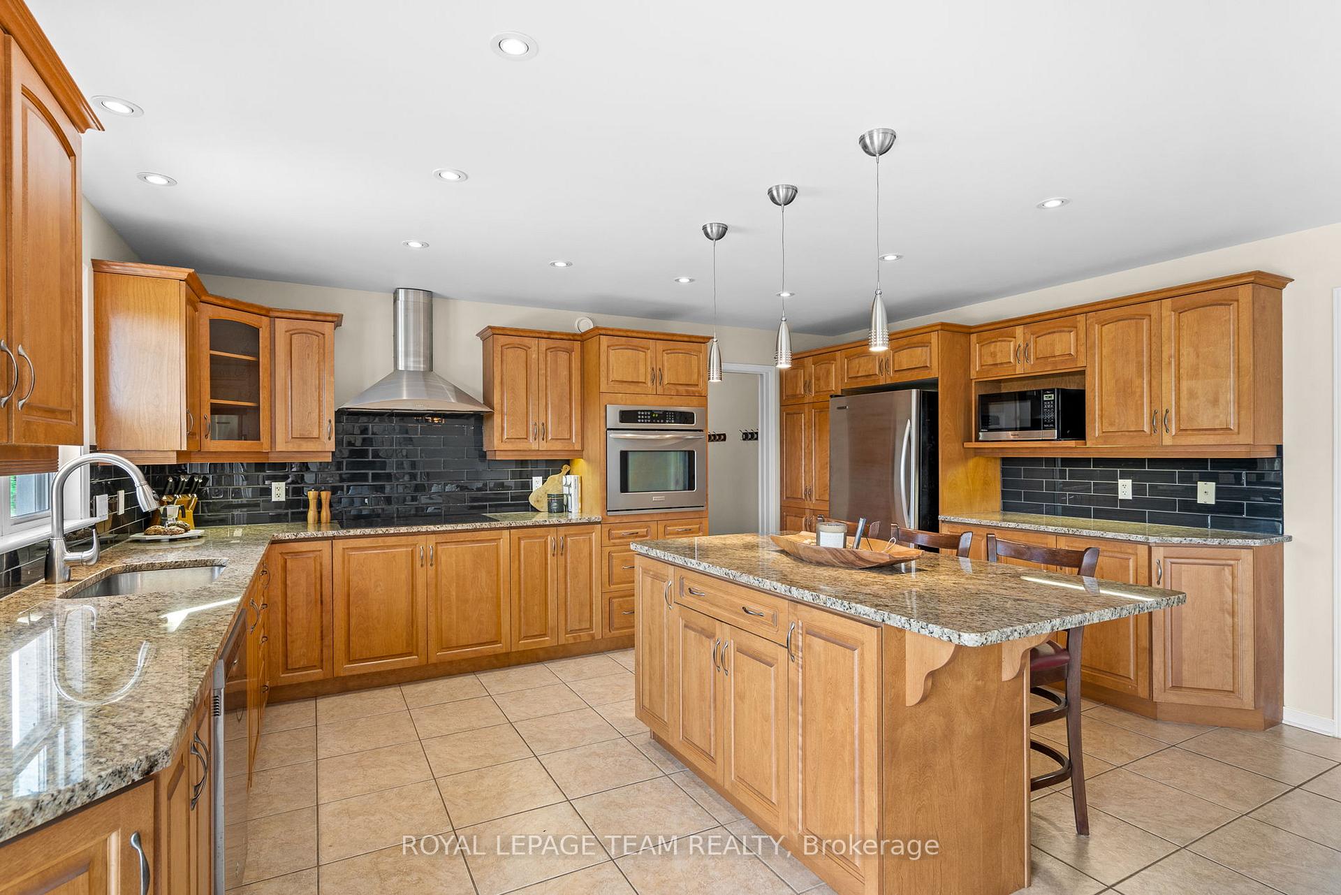 Photo 18 of 6473 Springhill Road, Ottawa, Osgoode Twp South of Reg Rd 6 — HOMEH
