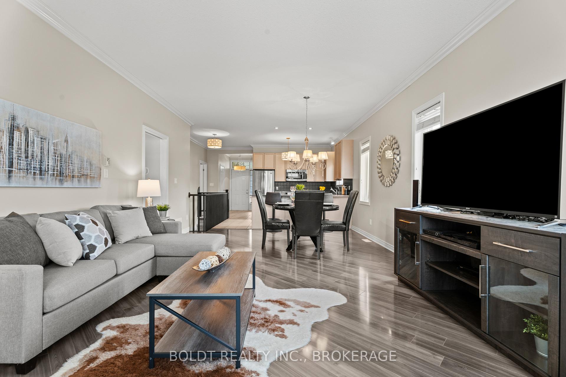 Photo 1 of 8 Willowlanding Court, Welland, N. Welland — HOMEH