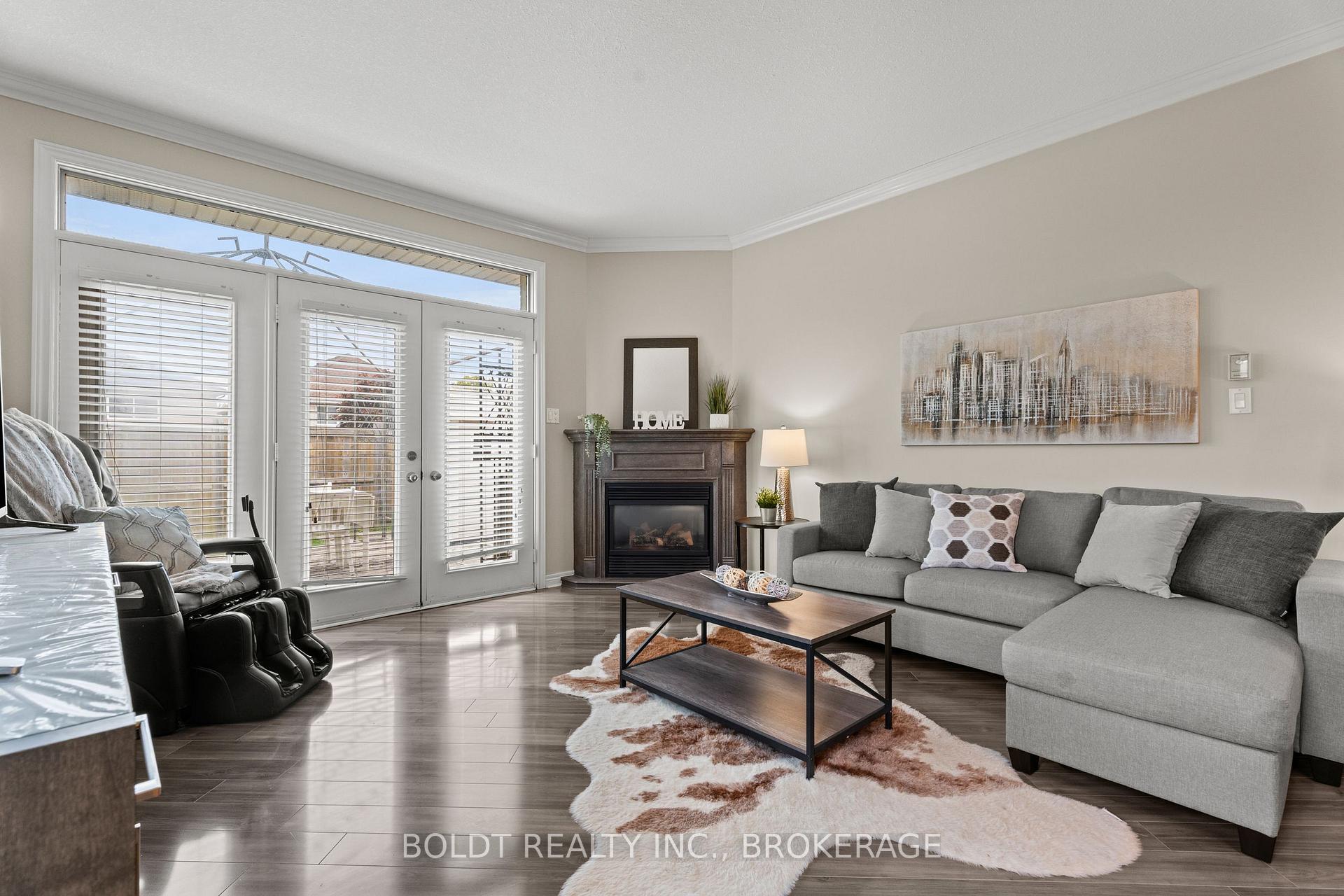 Photo 13 of 8 Willowlanding Court, Welland, N. Welland — HOMEH